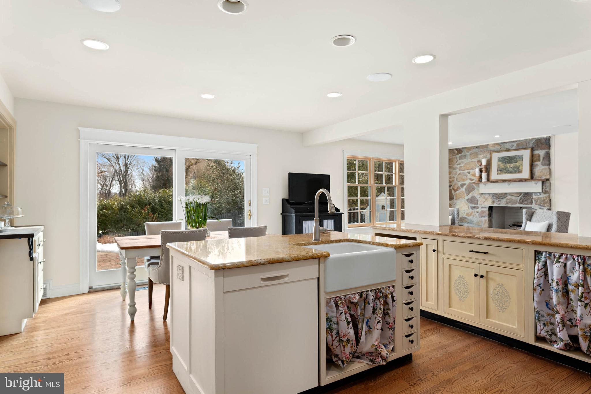 THE WOODS - Residential