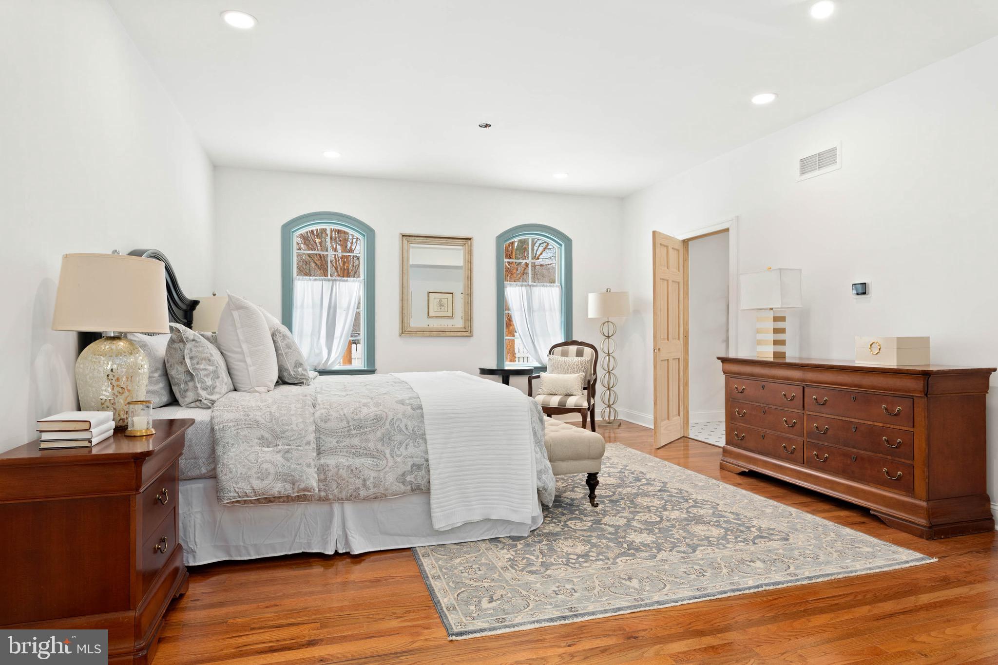 THE WOODS - Residential