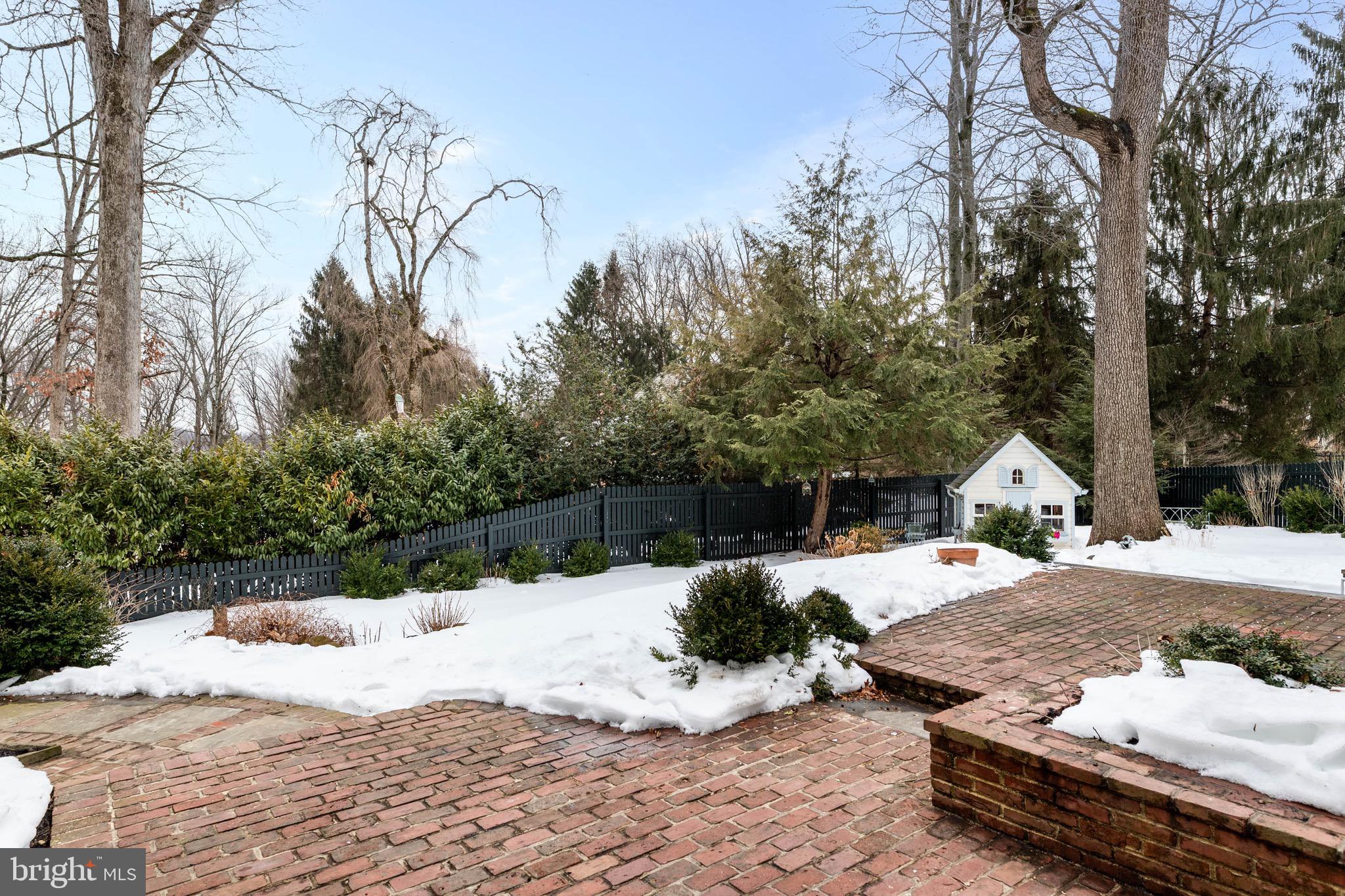 THE WOODS - Residential