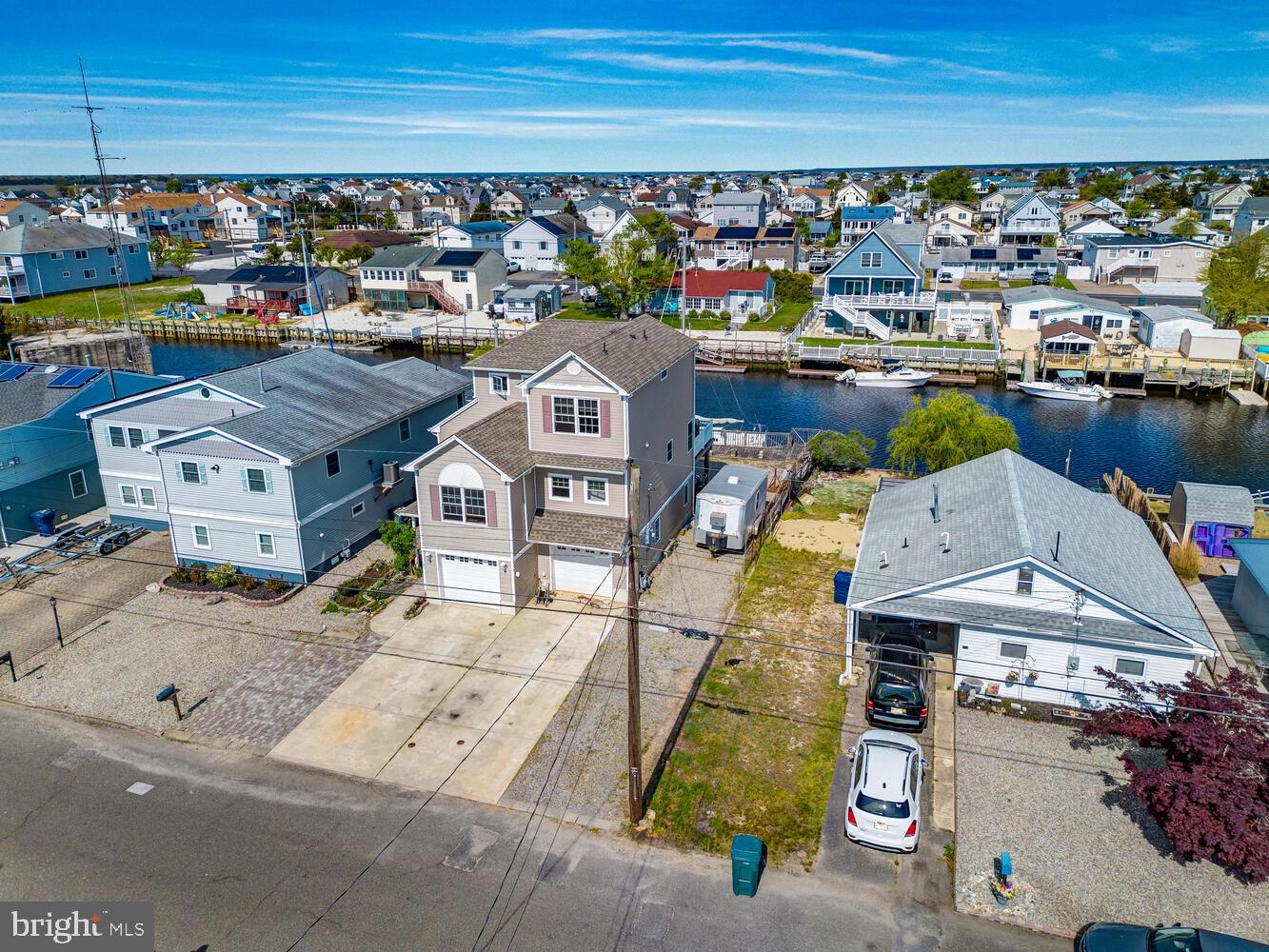 111 N ENSIGN