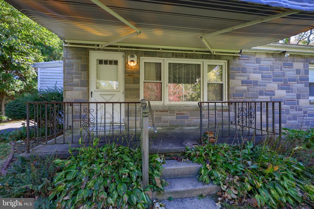 Photo of 1416 Penn Grant Road, Lancaster, PA 17602 (MLS # PALA2059108)