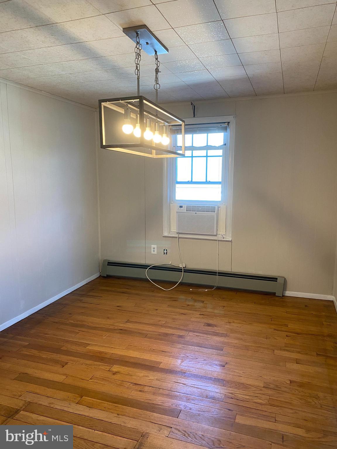 3304 CLAYBORNE AVENUE