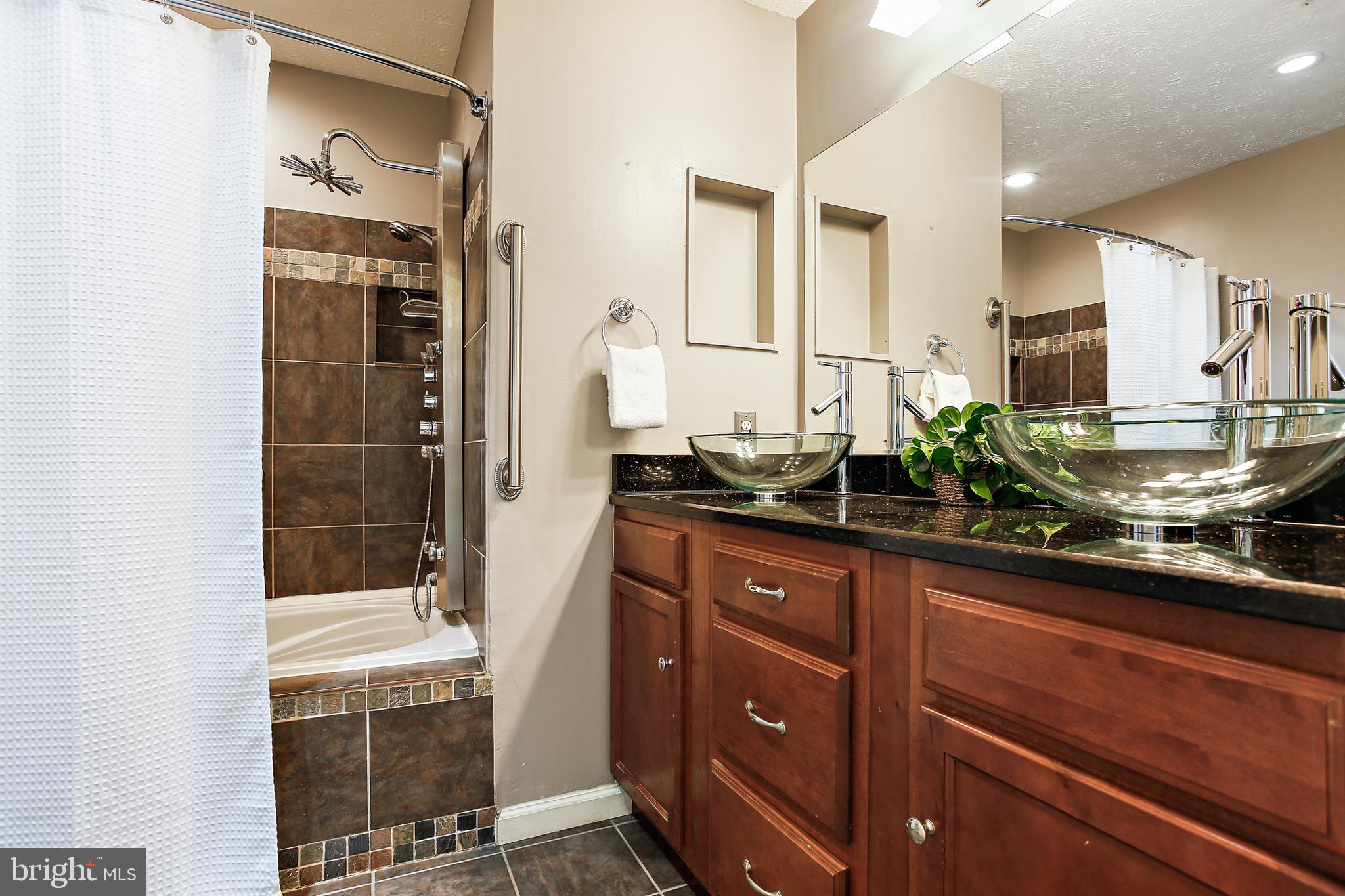 VILLAGE OF MILL RUN - Residential