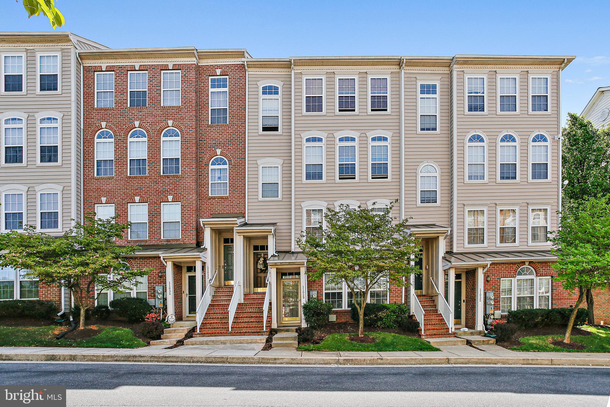 VILLAGE OF MILL RUN - Residential