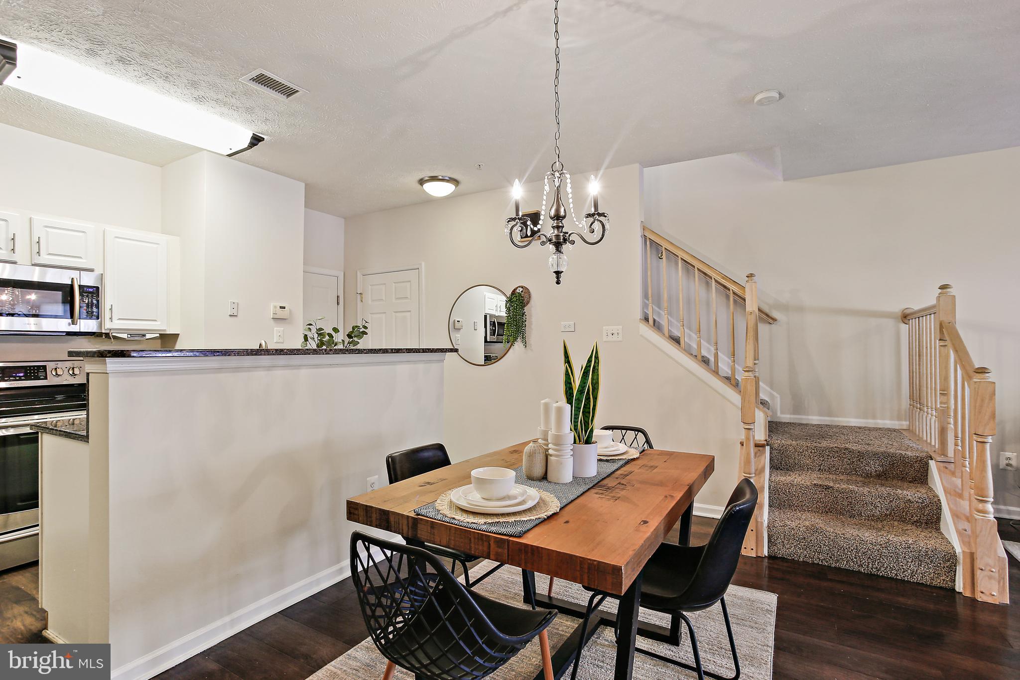 VILLAGE OF MILL RUN - Residential