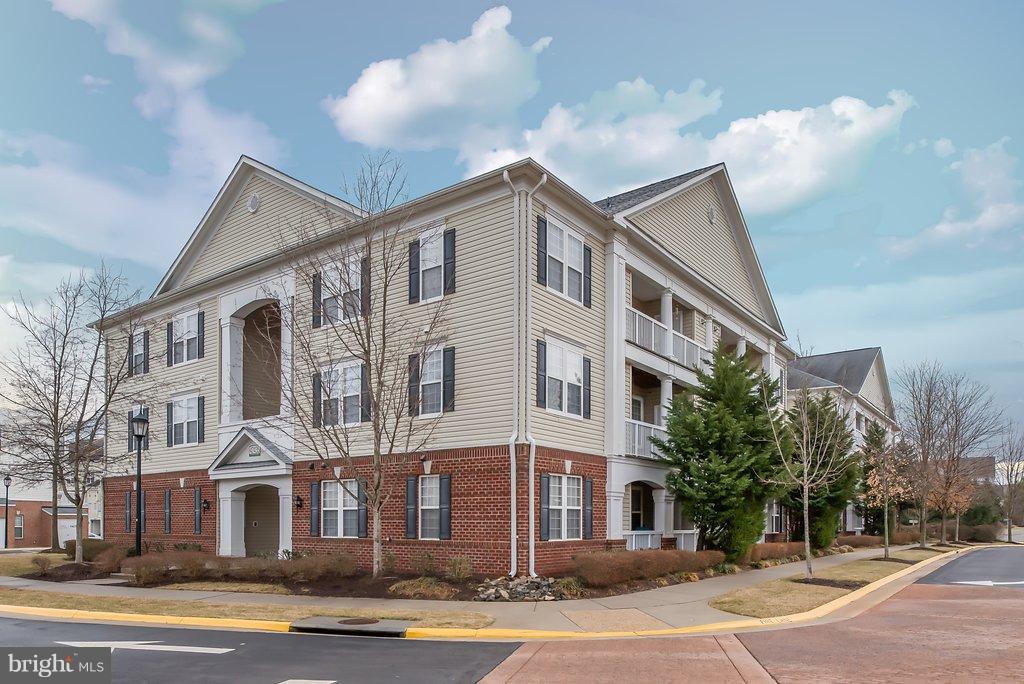 SUMMERFIELD - Residential Lease