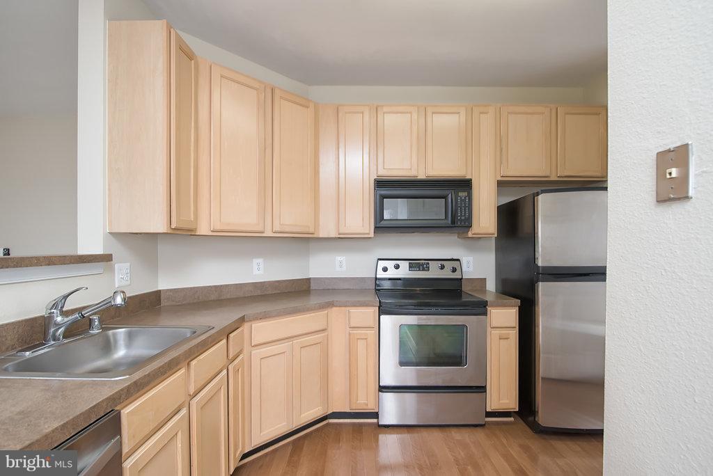 SUMMERFIELD - Residential Lease