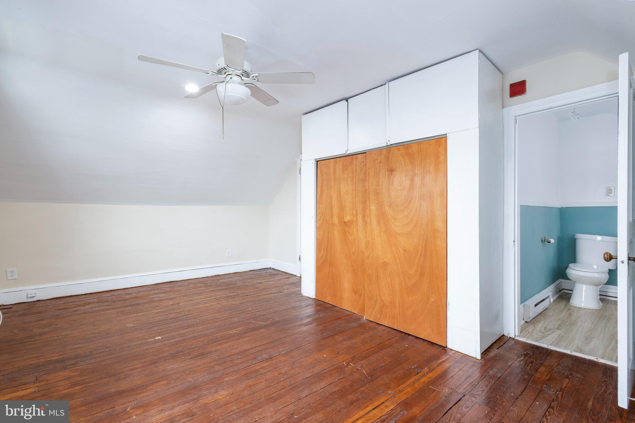 EAST FALLS - Residential Income