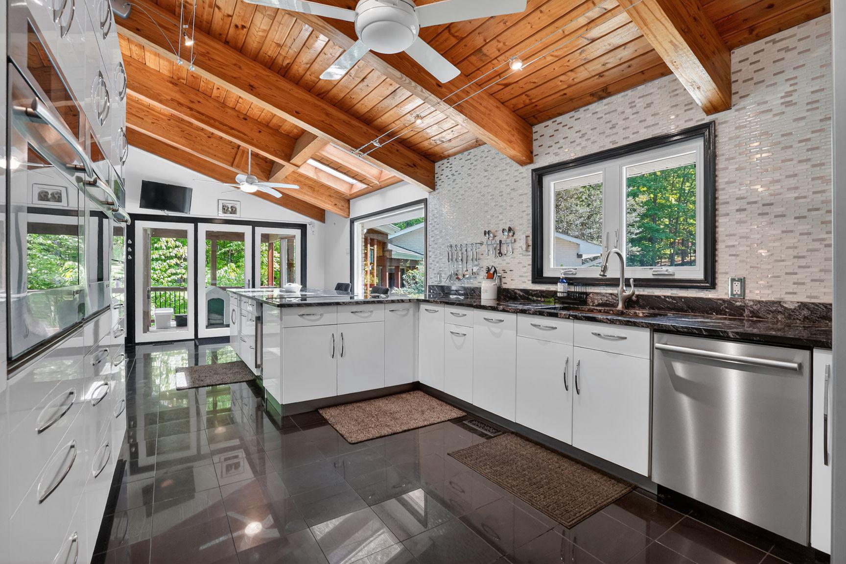 LAKE OCCOQUAN - Residential