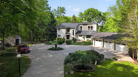 Photo of 4496 Occoquan View Court, WOODBRIDGE, VA 22192 (MLS # VAPW2117650)