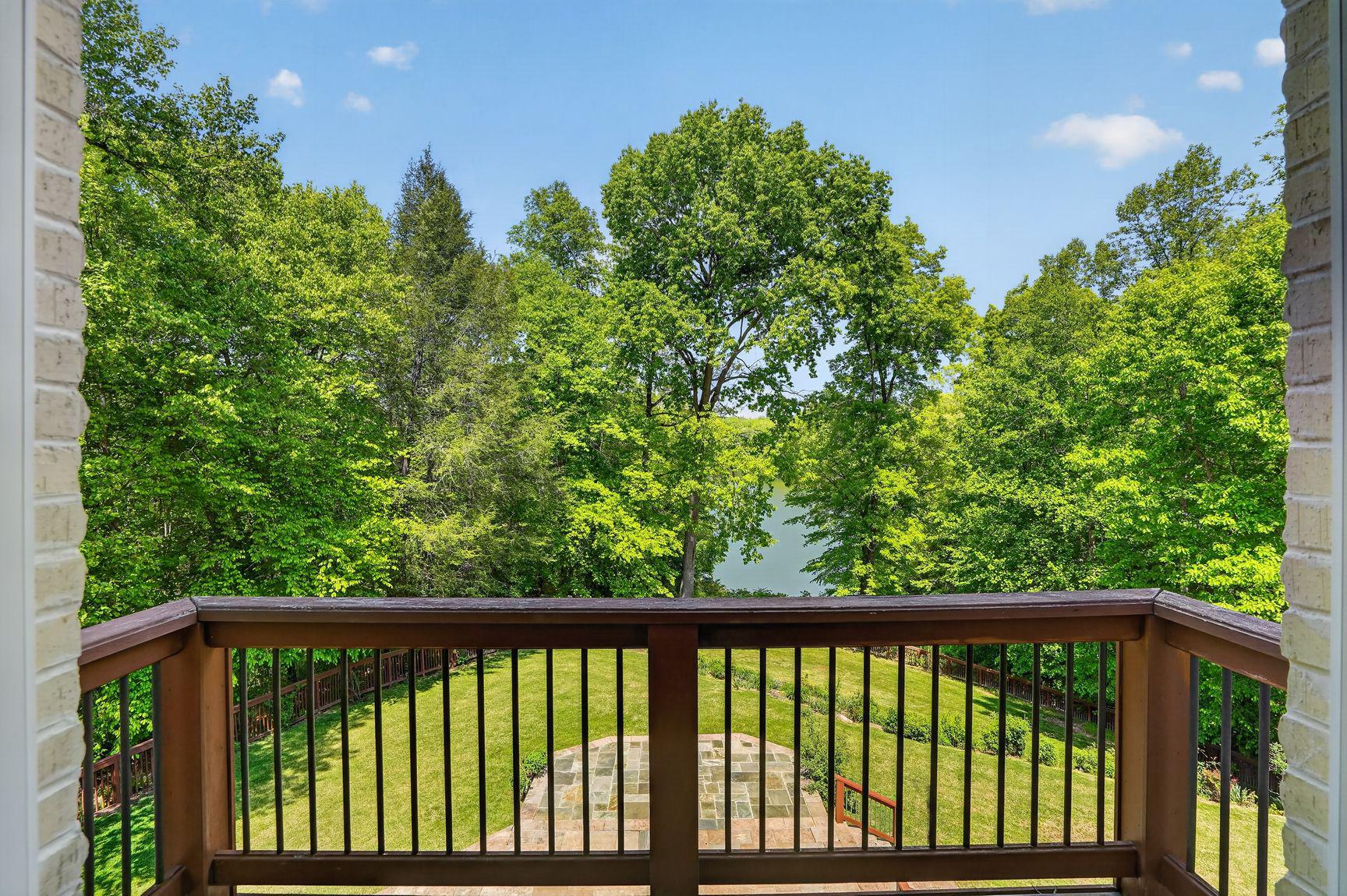 LAKE OCCOQUAN - Residential
