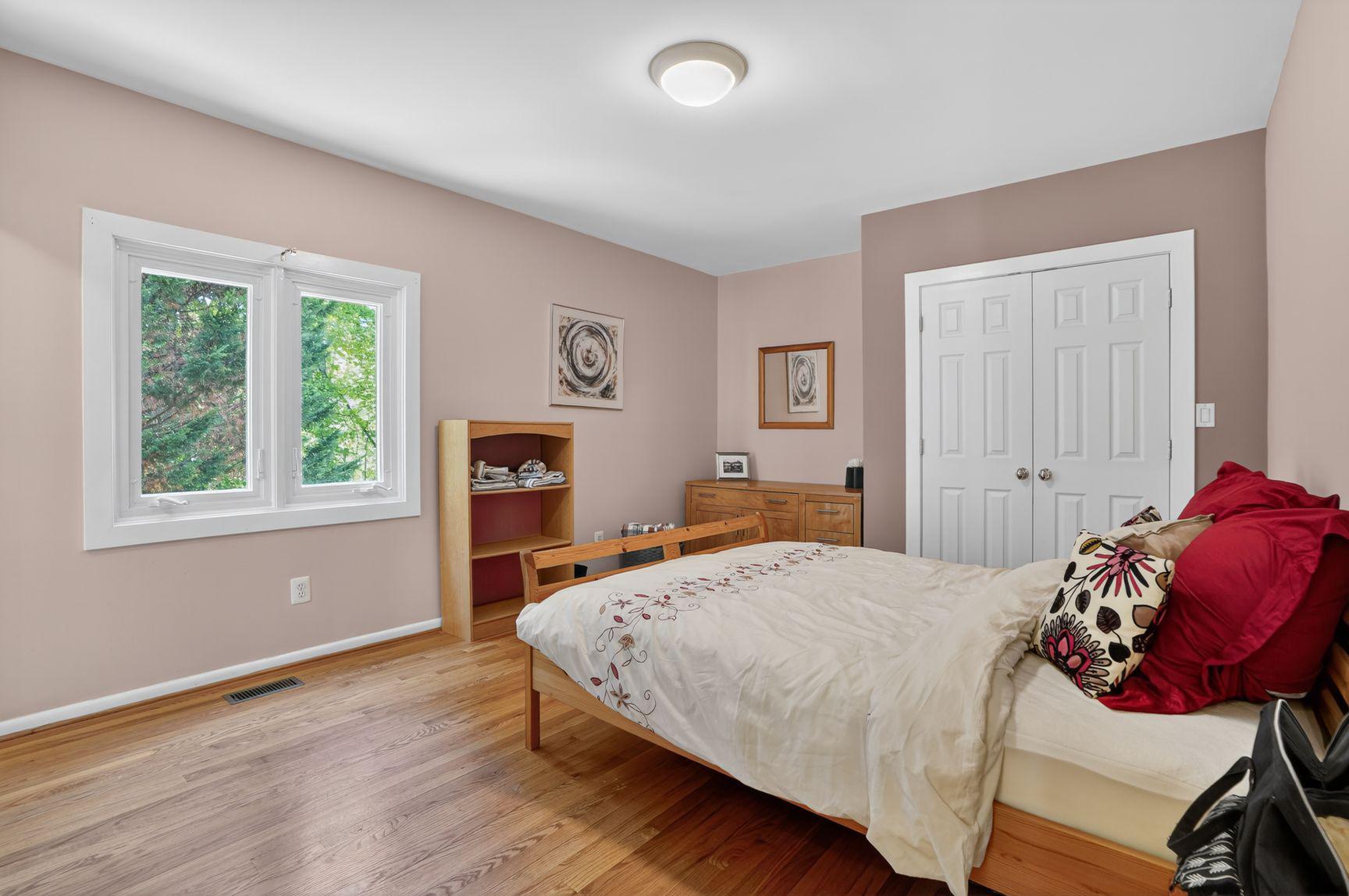 LAKE OCCOQUAN - Residential