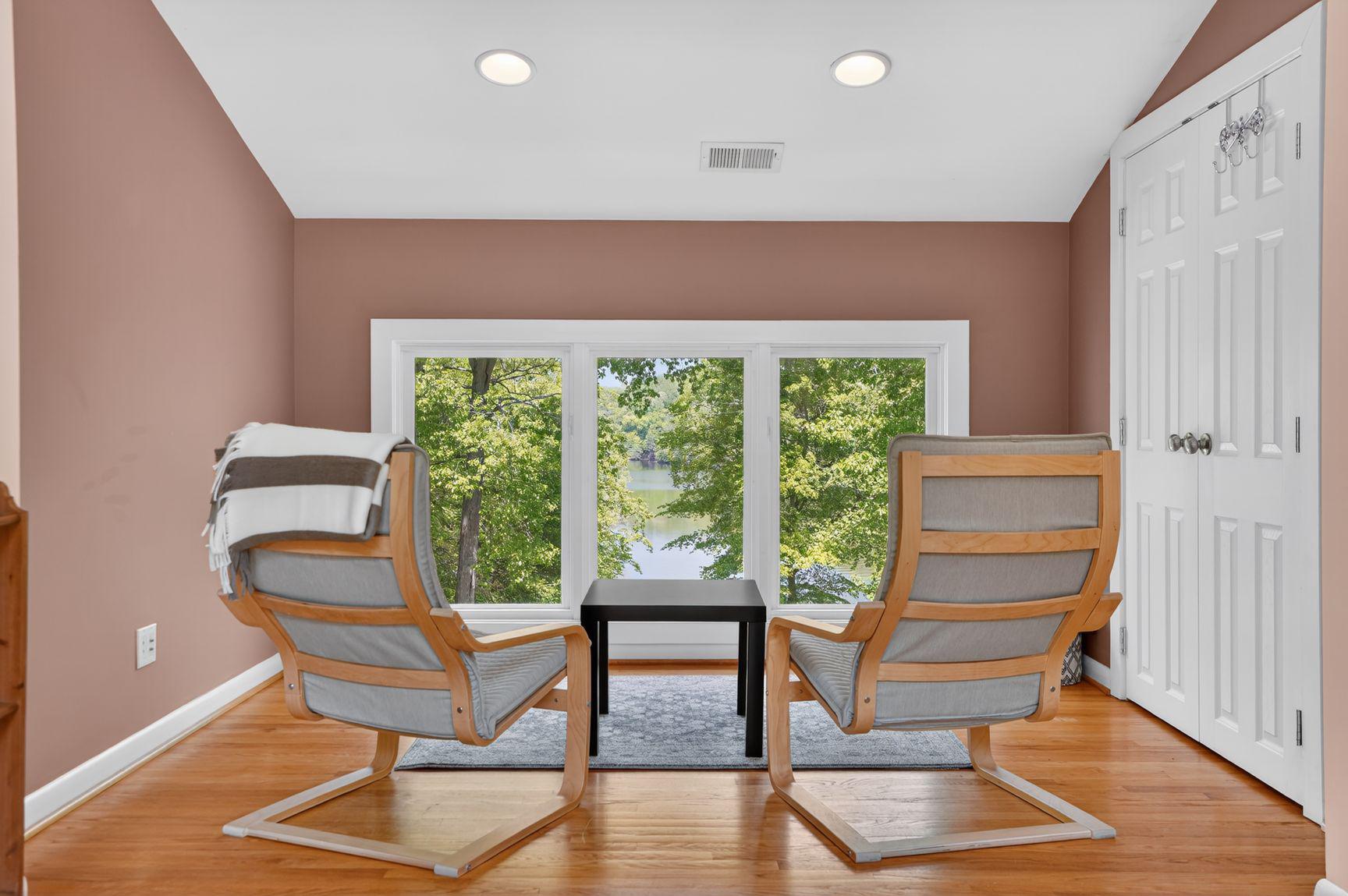LAKE OCCOQUAN - Residential