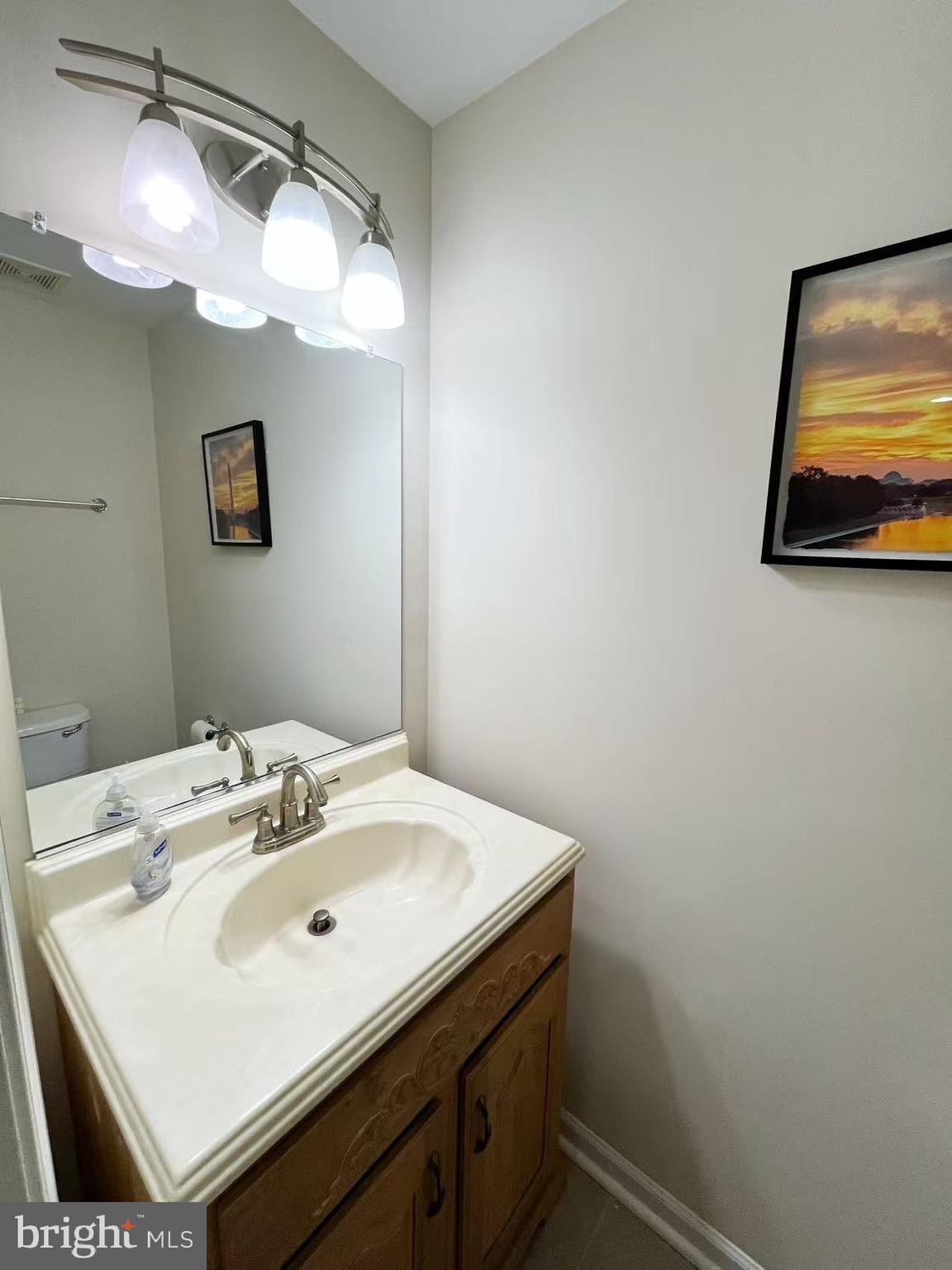 DULLES - Residential Lease