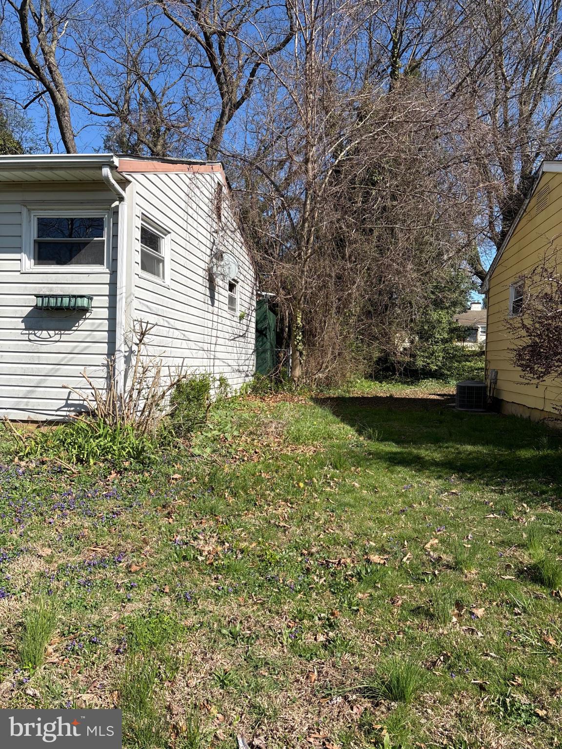 DUNLINDEN ACRES - Residential