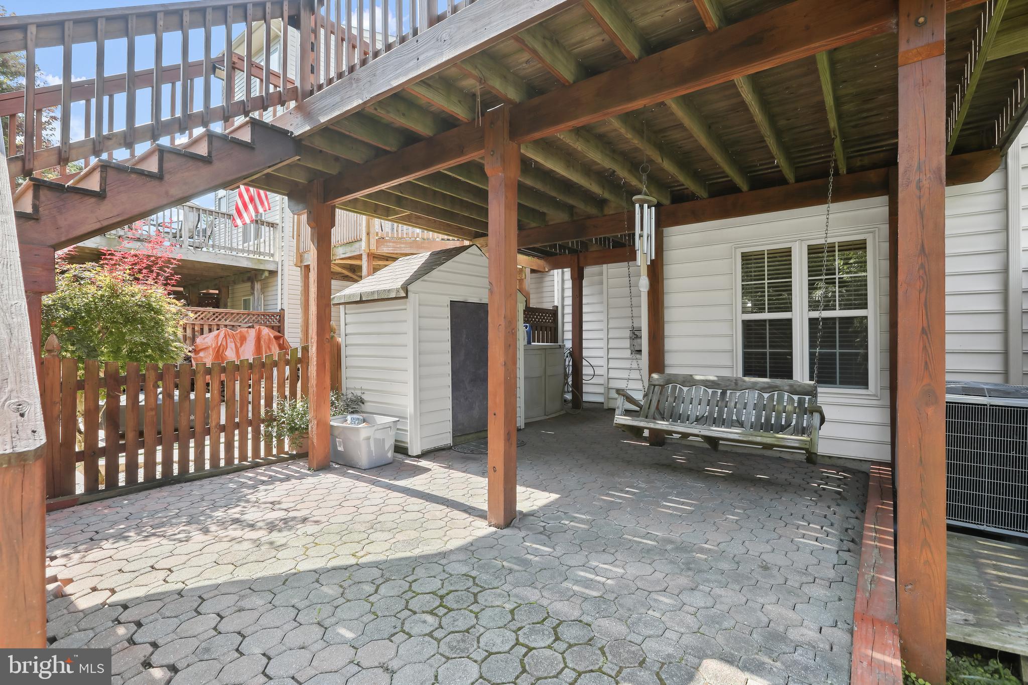 TWIN ARCH CROSSING - Residential Lease