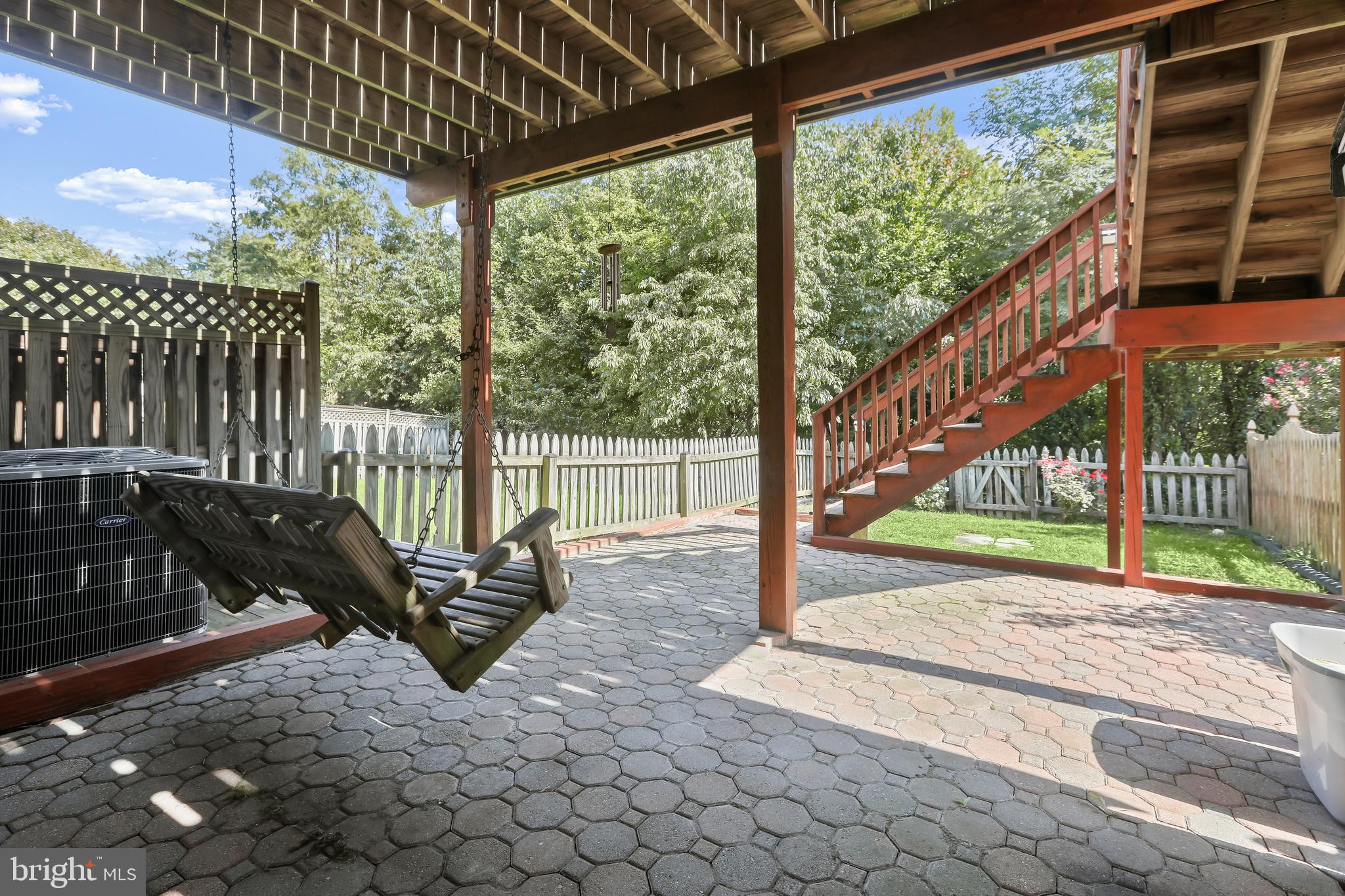 TWIN ARCH CROSSING - Residential Lease