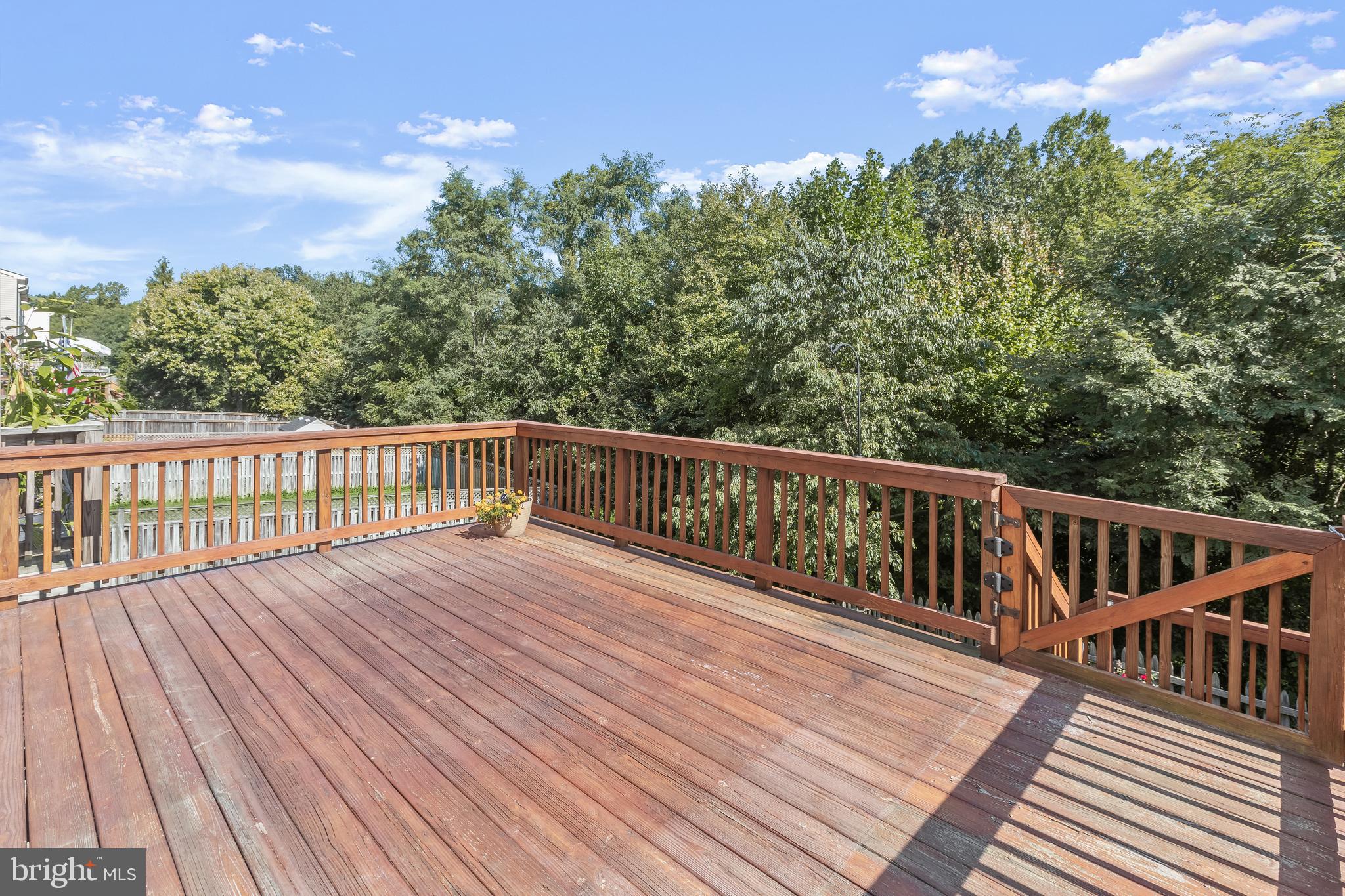 TWIN ARCH CROSSING - Residential Lease