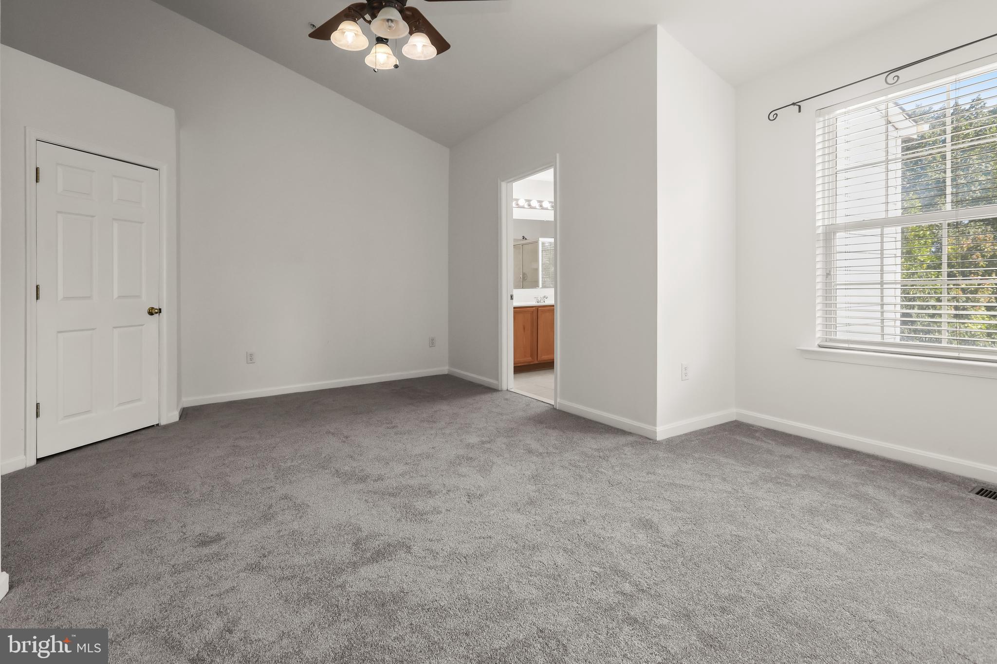 TWIN ARCH CROSSING - Residential Lease