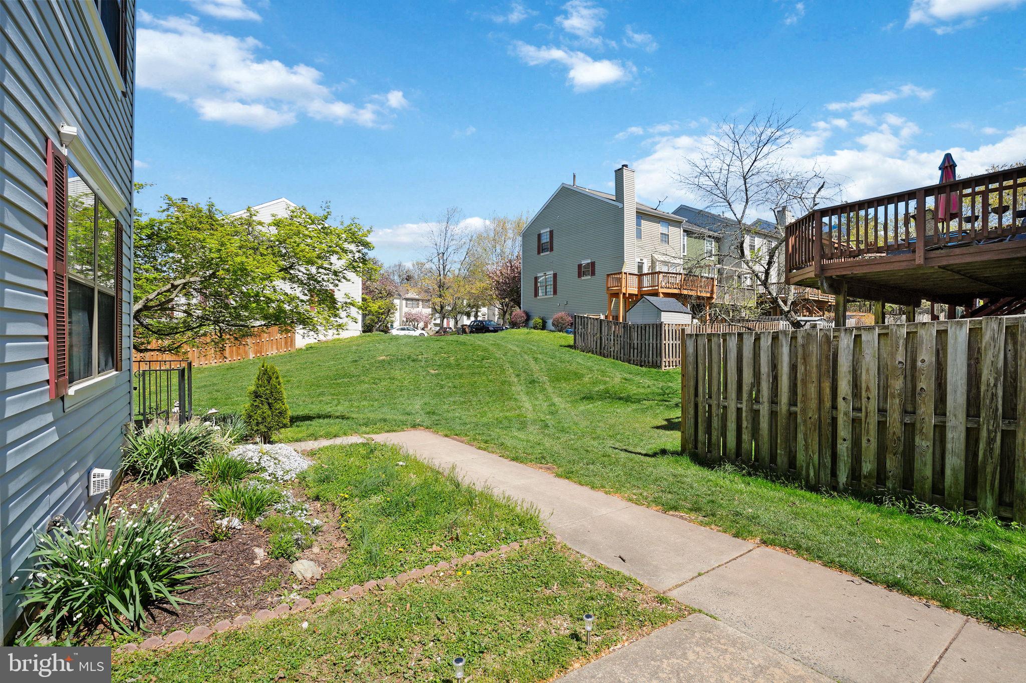 SEQUOIA LEA - Residential