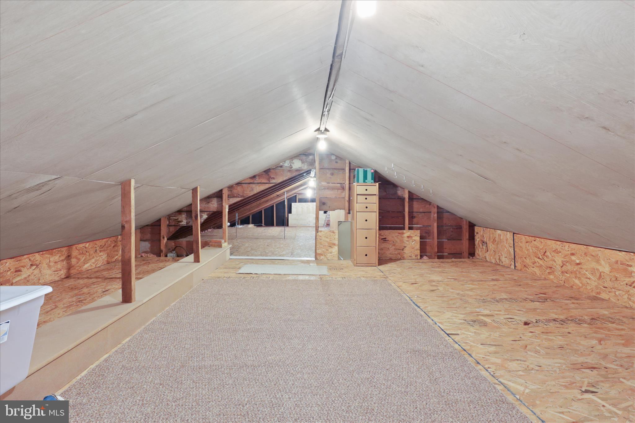 DUNN LORING - Residential