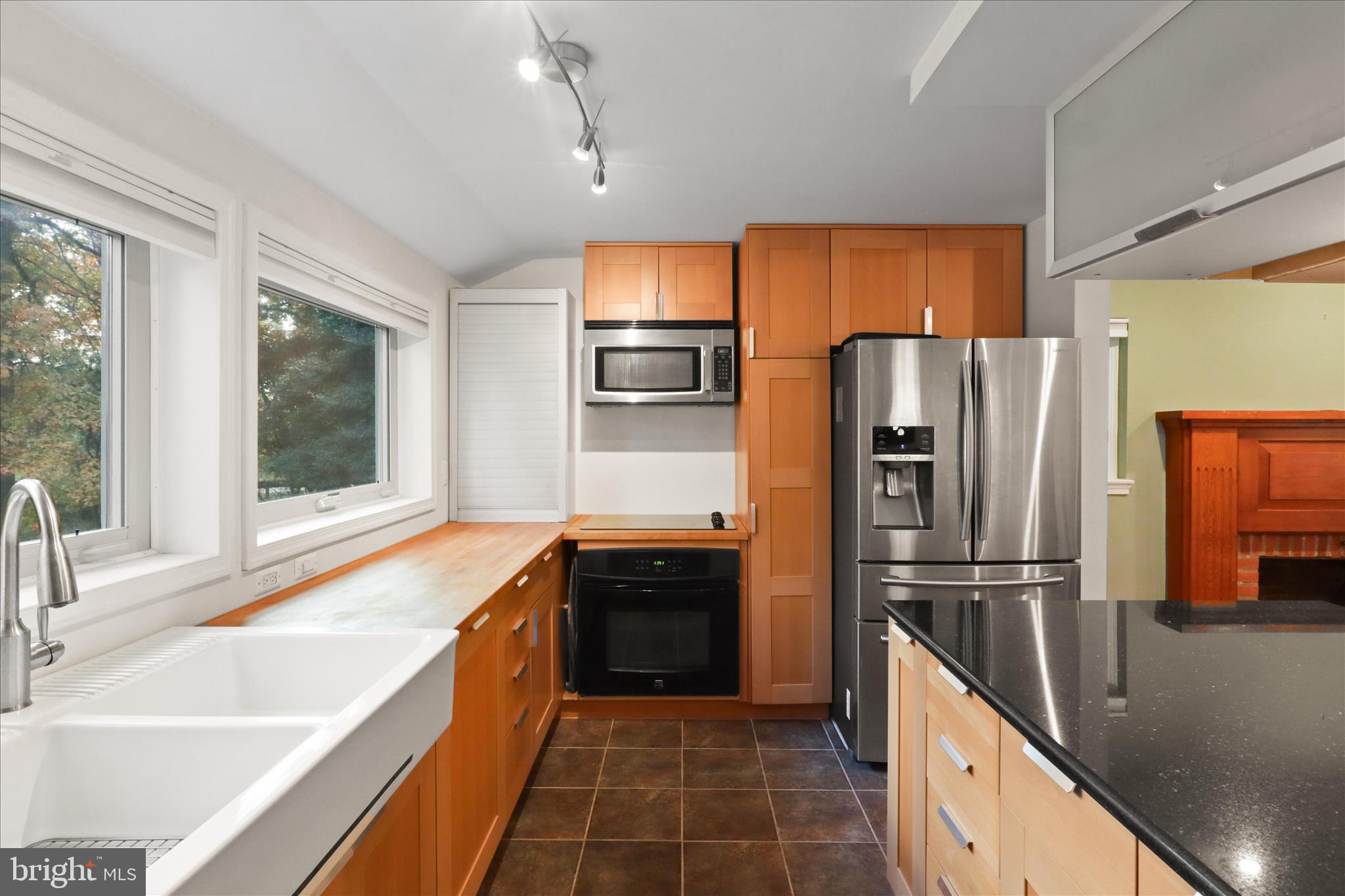 DUNN LORING - Residential