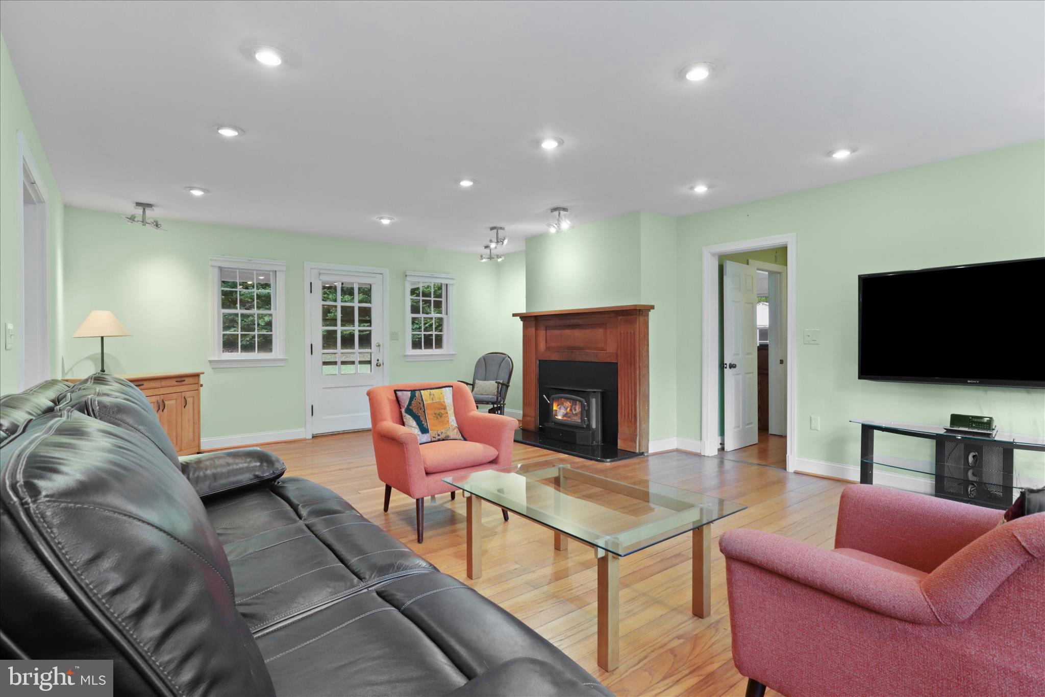 DUNN LORING - Residential