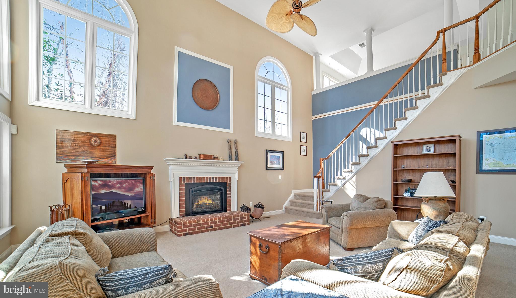 SOUTH RIVER COLONY - Residential