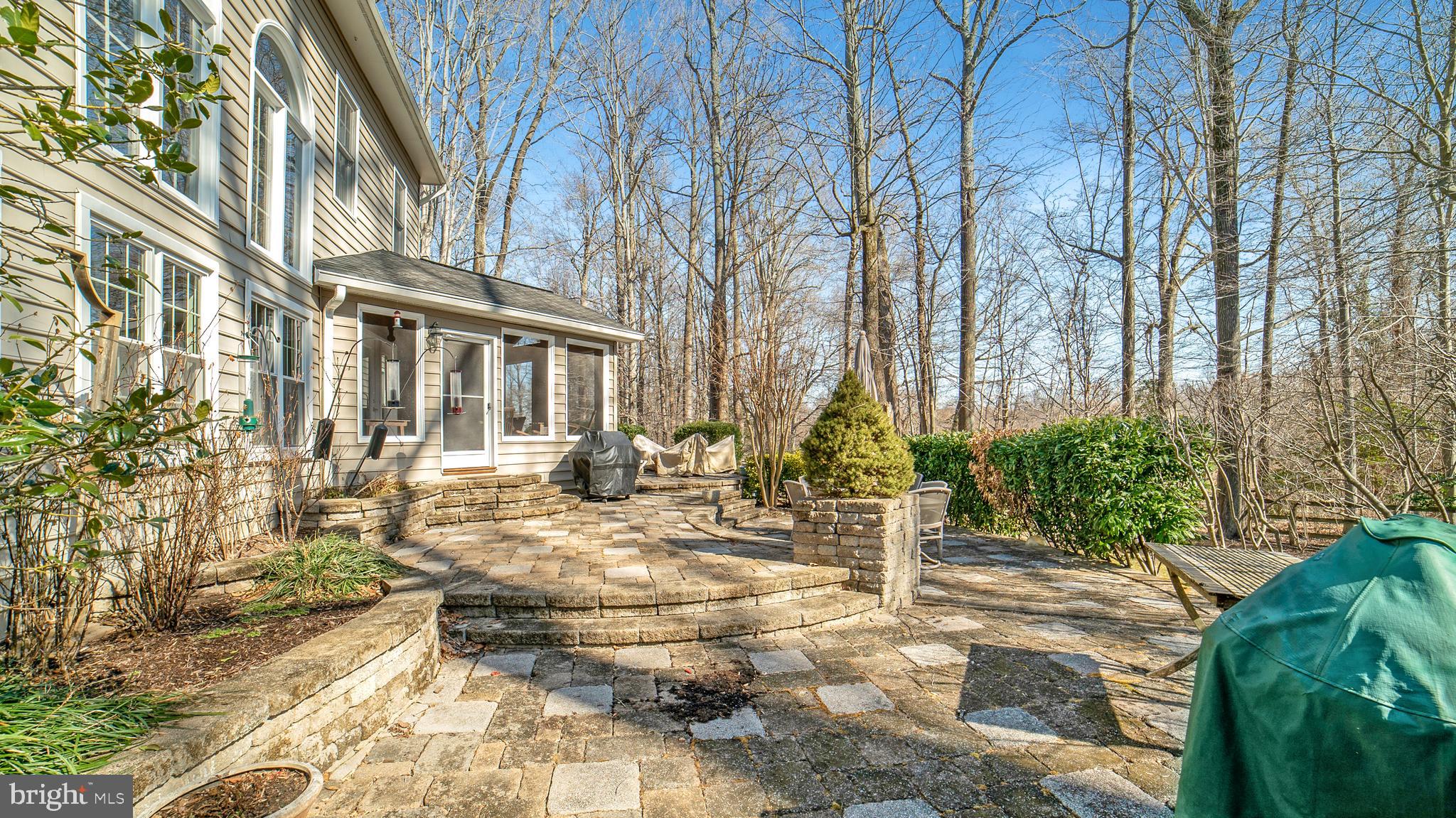 SOUTH RIVER COLONY - Residential