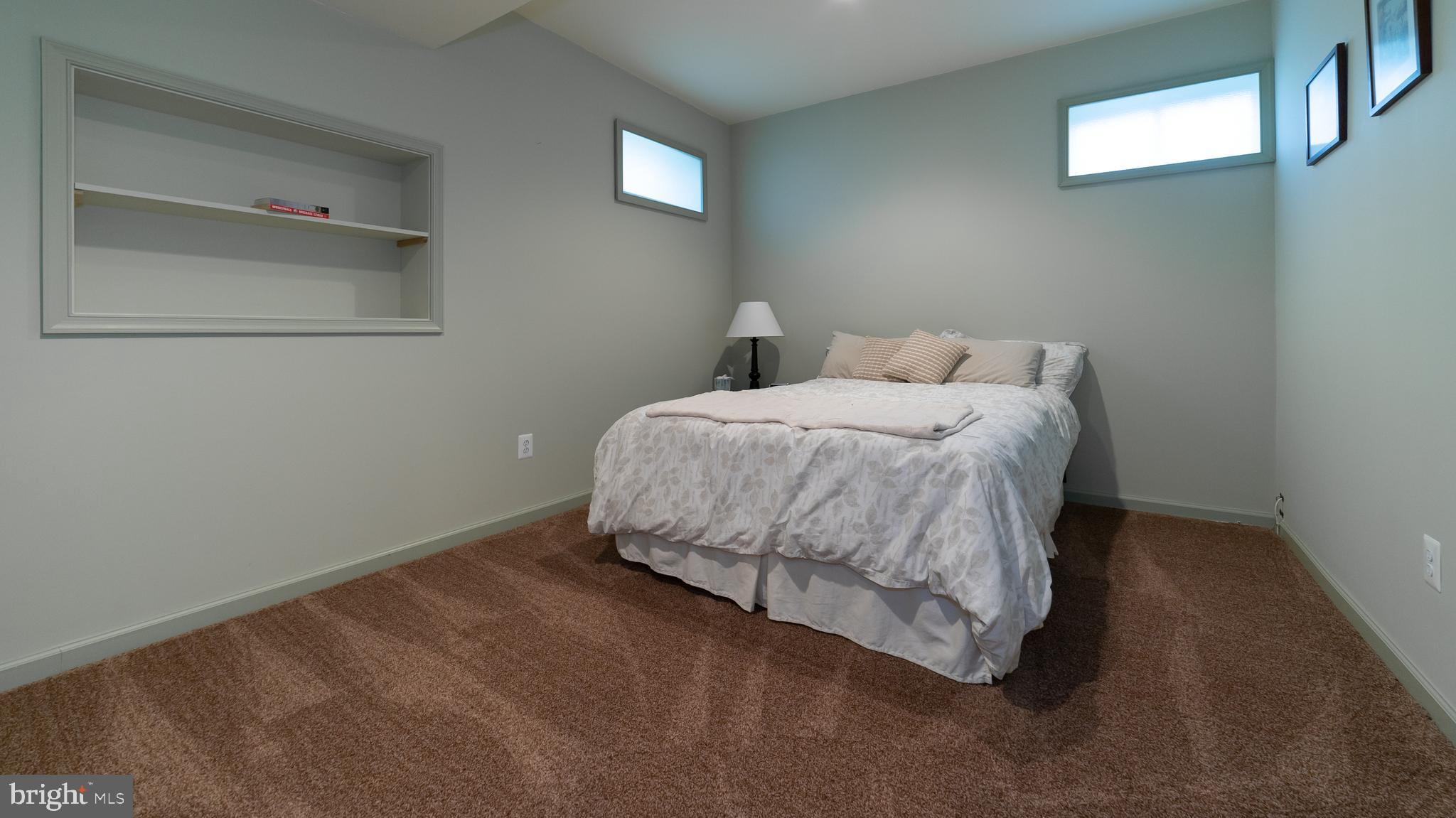 SOUTH RIVER COLONY - Residential