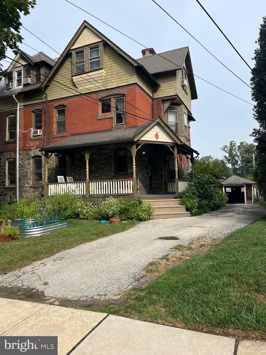 Spacious 2 bedroom, 1 bathroom apartment located on the 3rd floor of 75 W La Crosse Ave in Lansdowne. This well-maintained unit features a brand new kitchen, very large bedrooms and a comfortable layout with plenty of natural light throughout. Shared washer and dryer are available in the basement for tenant use. Outdoor spaces include a welcoming front porch and a rear yard for tenant enjoyment. A private driveway provides off-street parking. Utilities are INCLUDED. No pets and no smoking permitted. Conveniently located near public transportation, shopping, dining, and local amenities. First month & security deposit required upfront