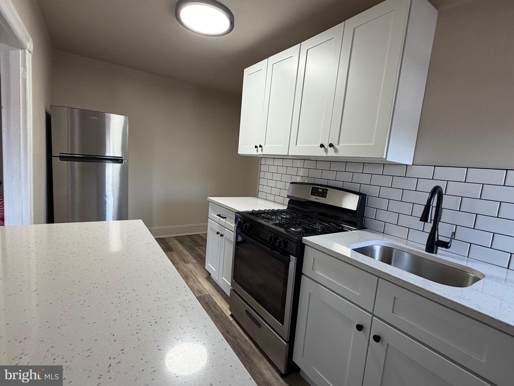 Photo of 75 W La Crosse Avenue, LANSDOWNE, PA 19050 (MLS # PADE2100648)