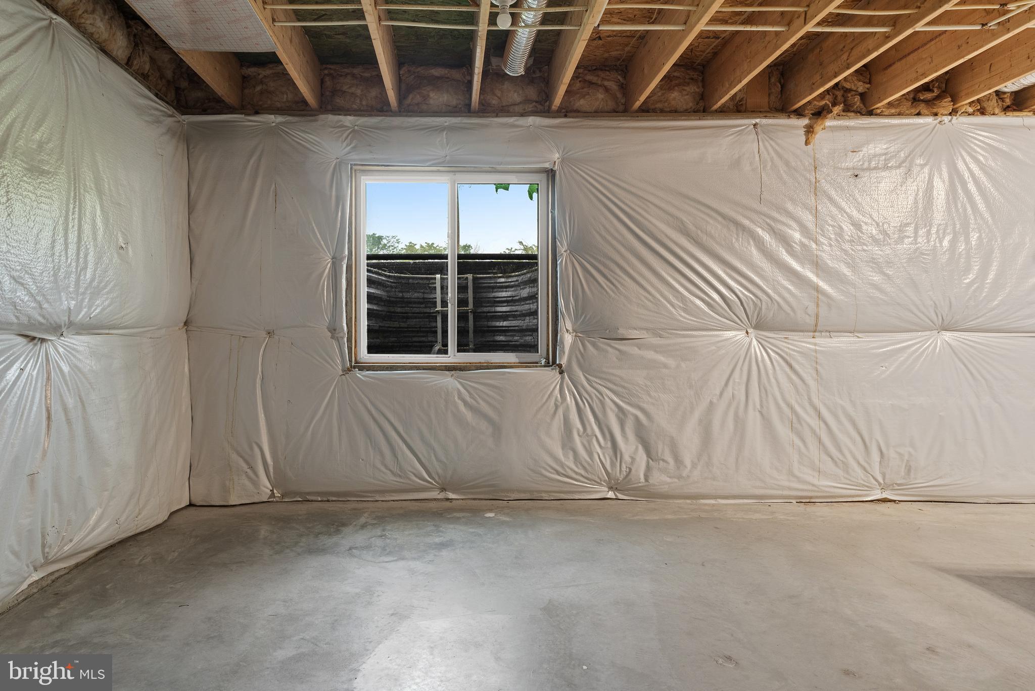 LONDON CROFT - Residential