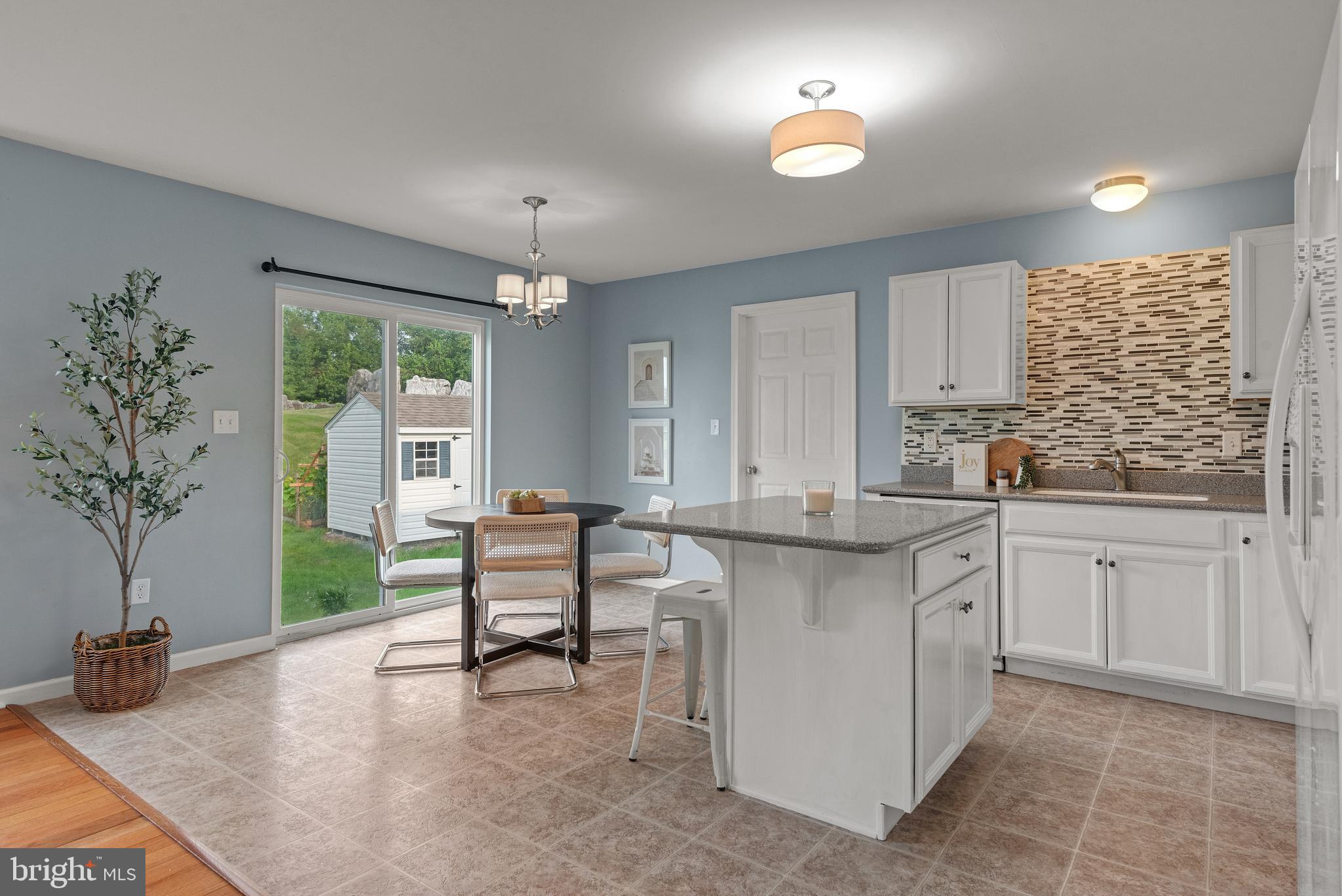 LONDON CROFT - Residential