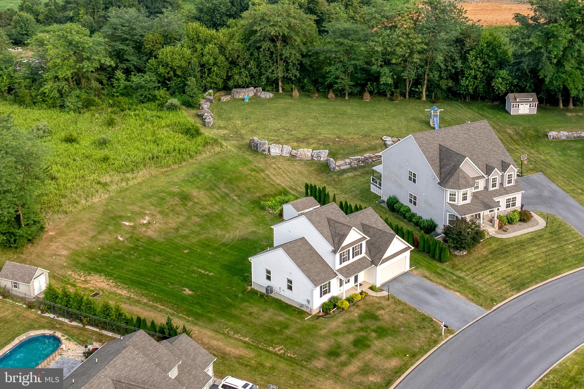 LONDON CROFT - Residential