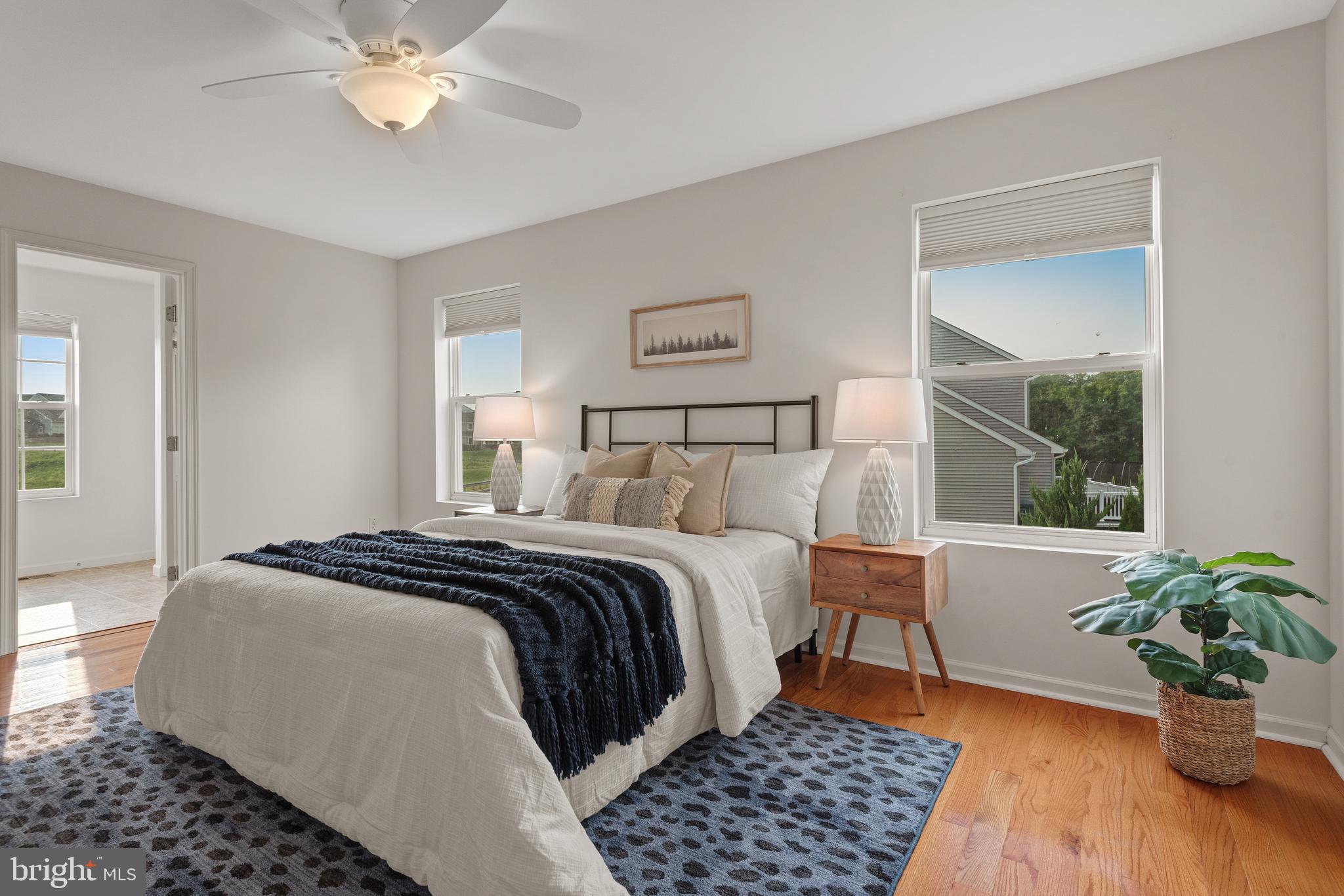 LONDON CROFT - Residential