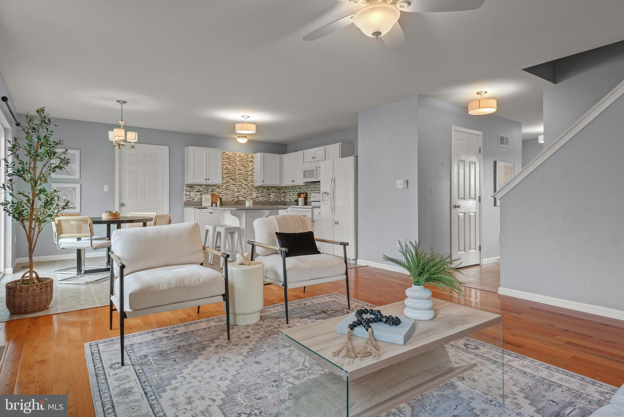 LONDON CROFT - Residential