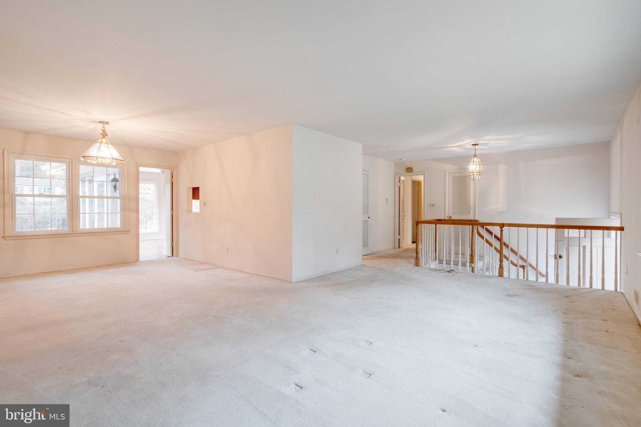 MANTUA HILLS - Residential