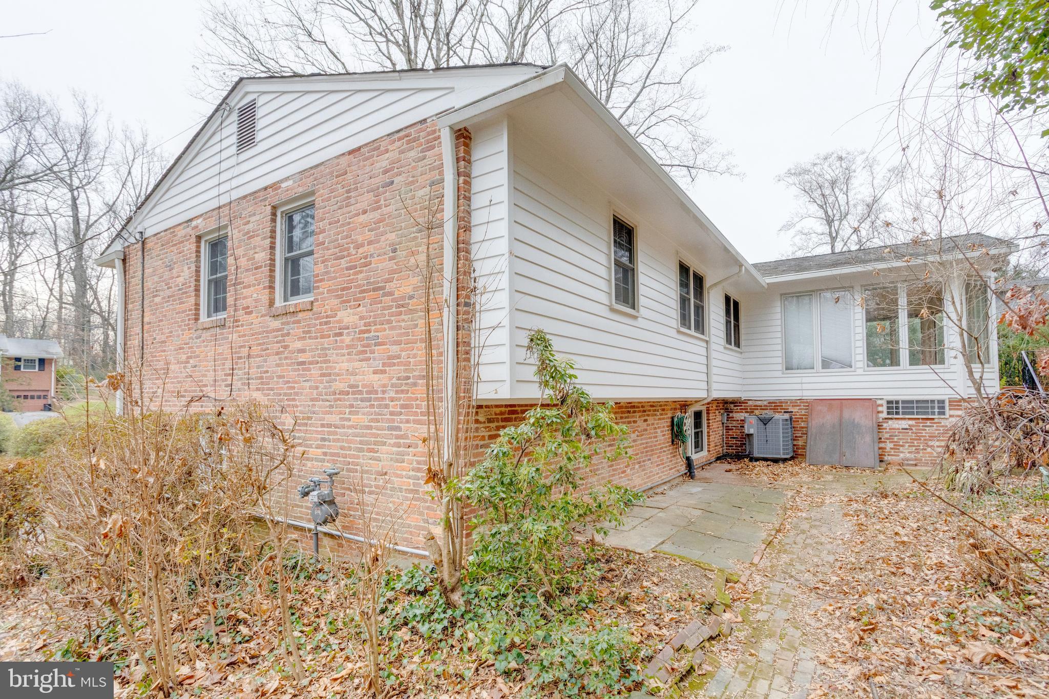 MANTUA HILLS - Residential