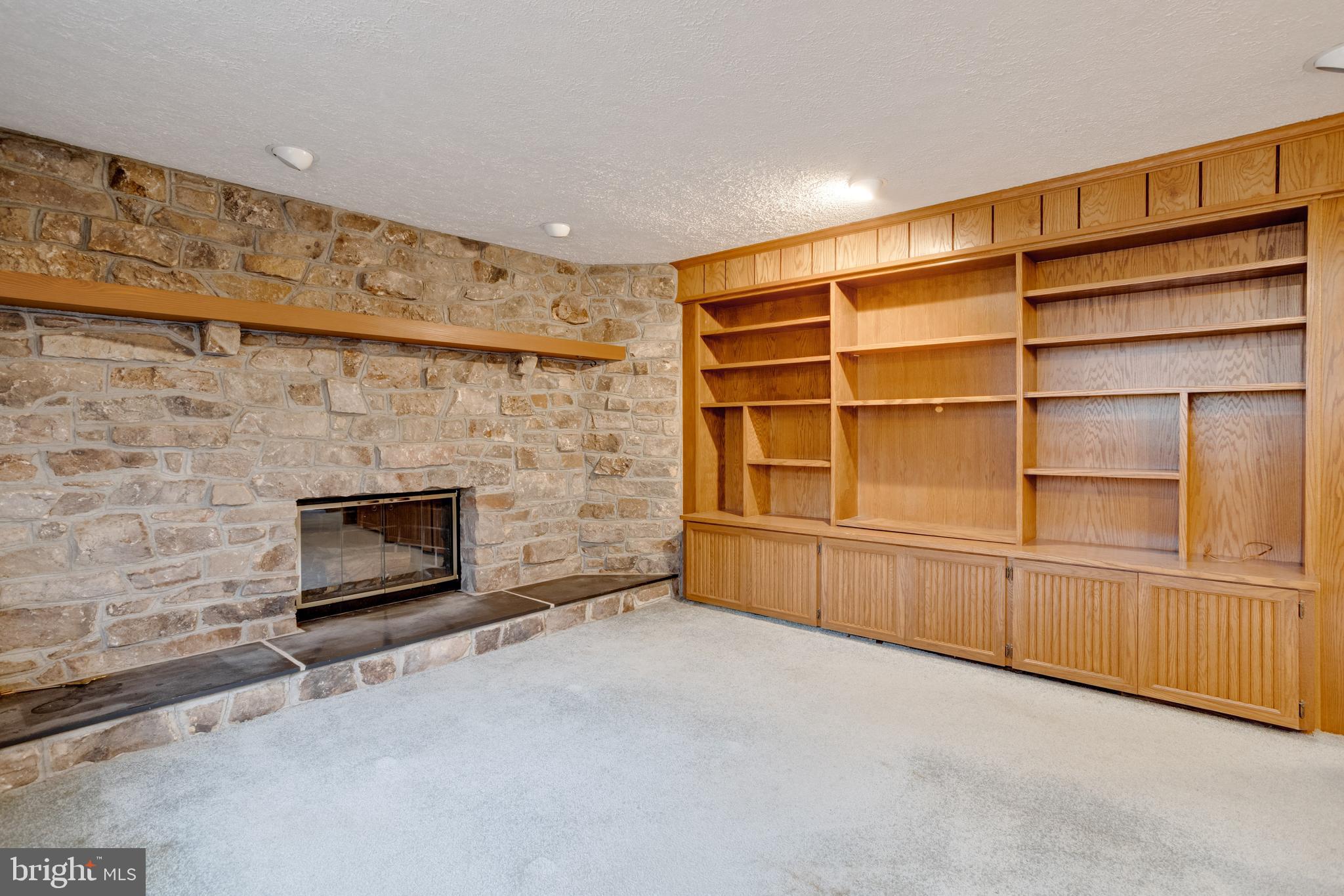 MANTUA HILLS - Residential