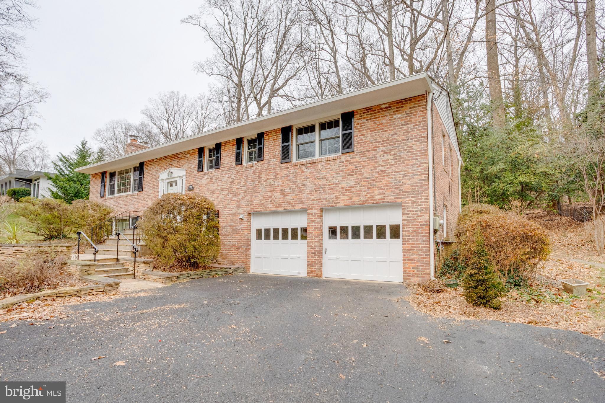 MANTUA HILLS - Residential