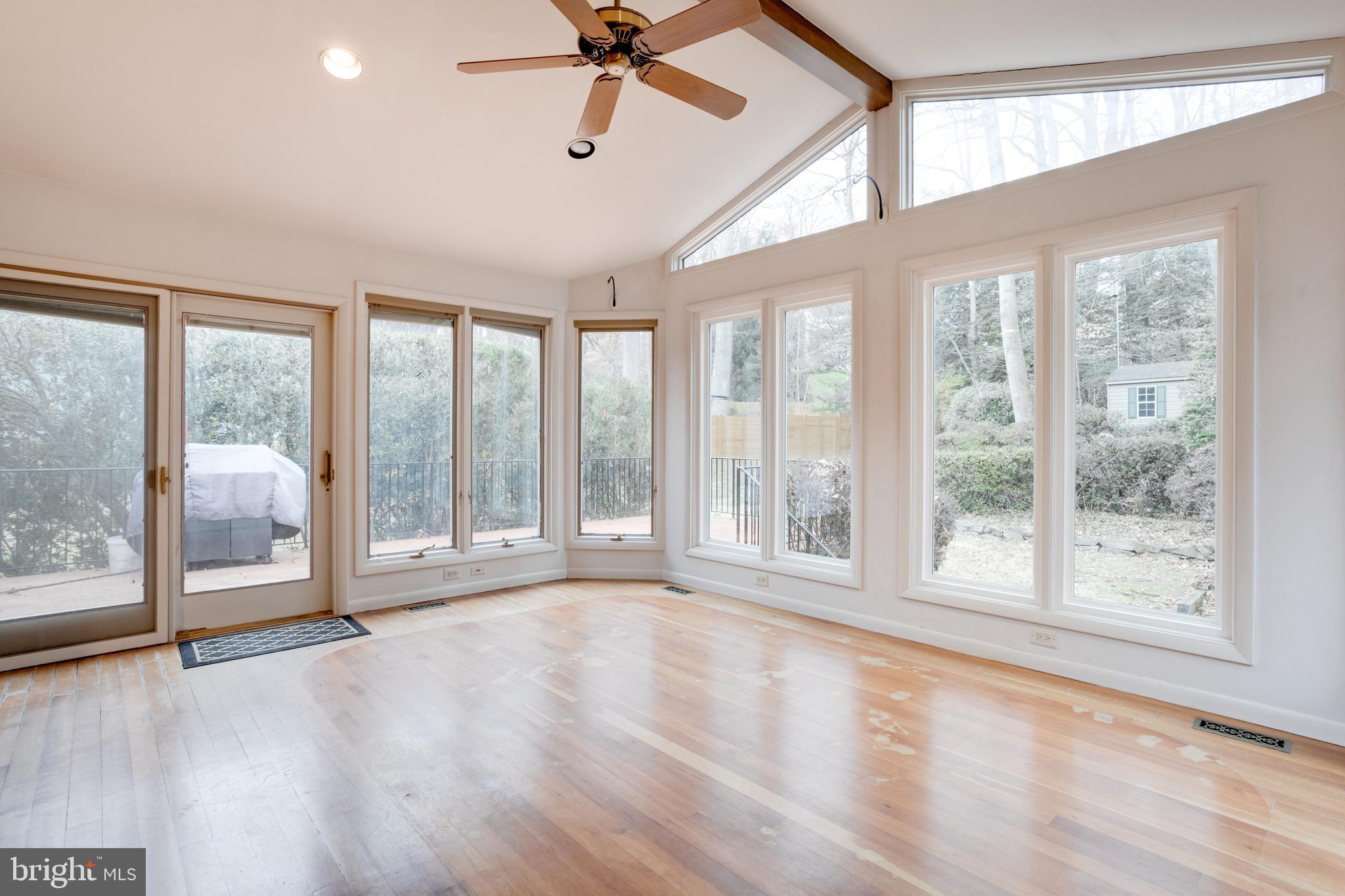 MANTUA HILLS - Residential