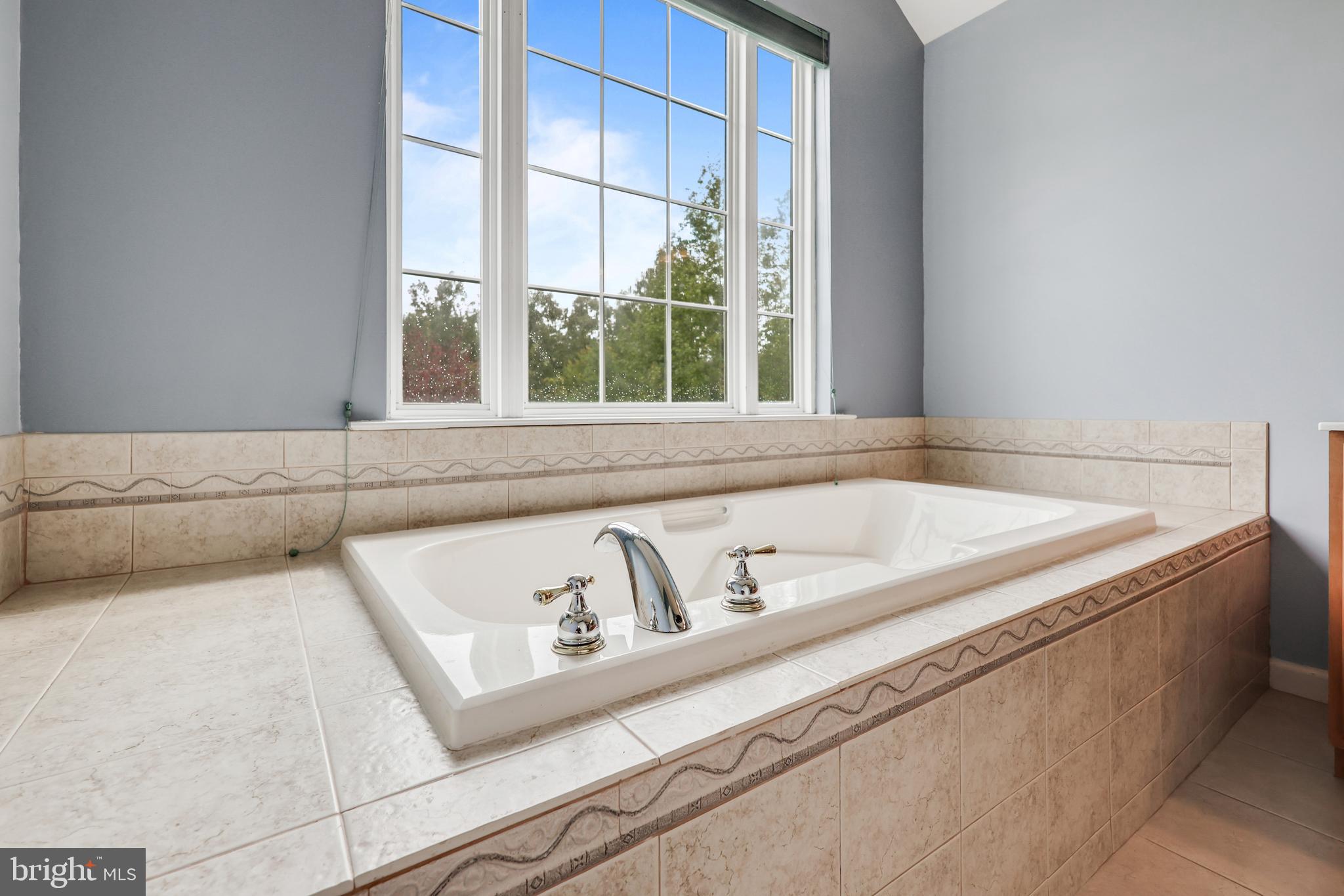 WHISPER CREEK SUB - Residential