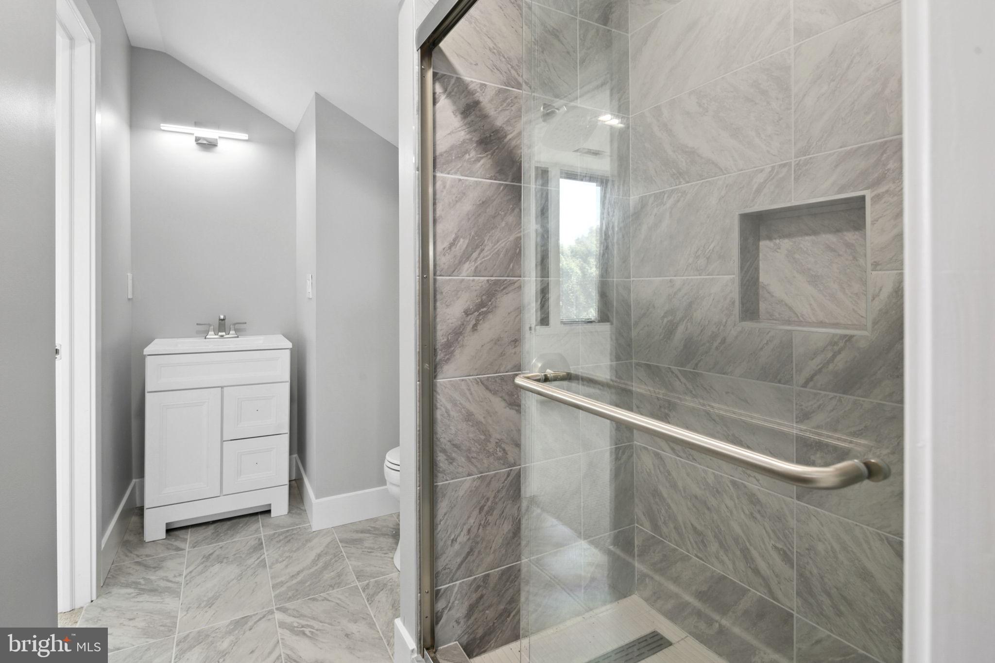 WEST VIENNA WOODS - Residential