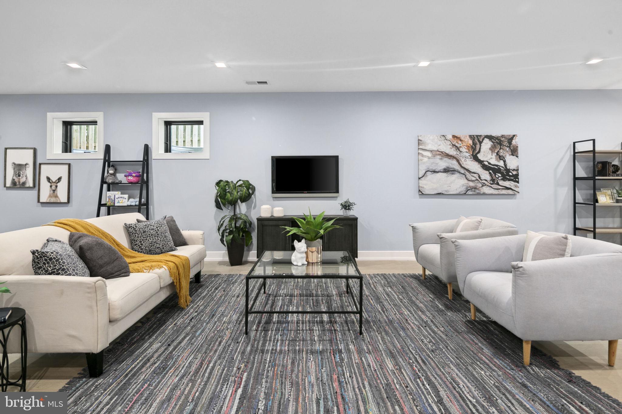 WEST VIENNA WOODS - Residential