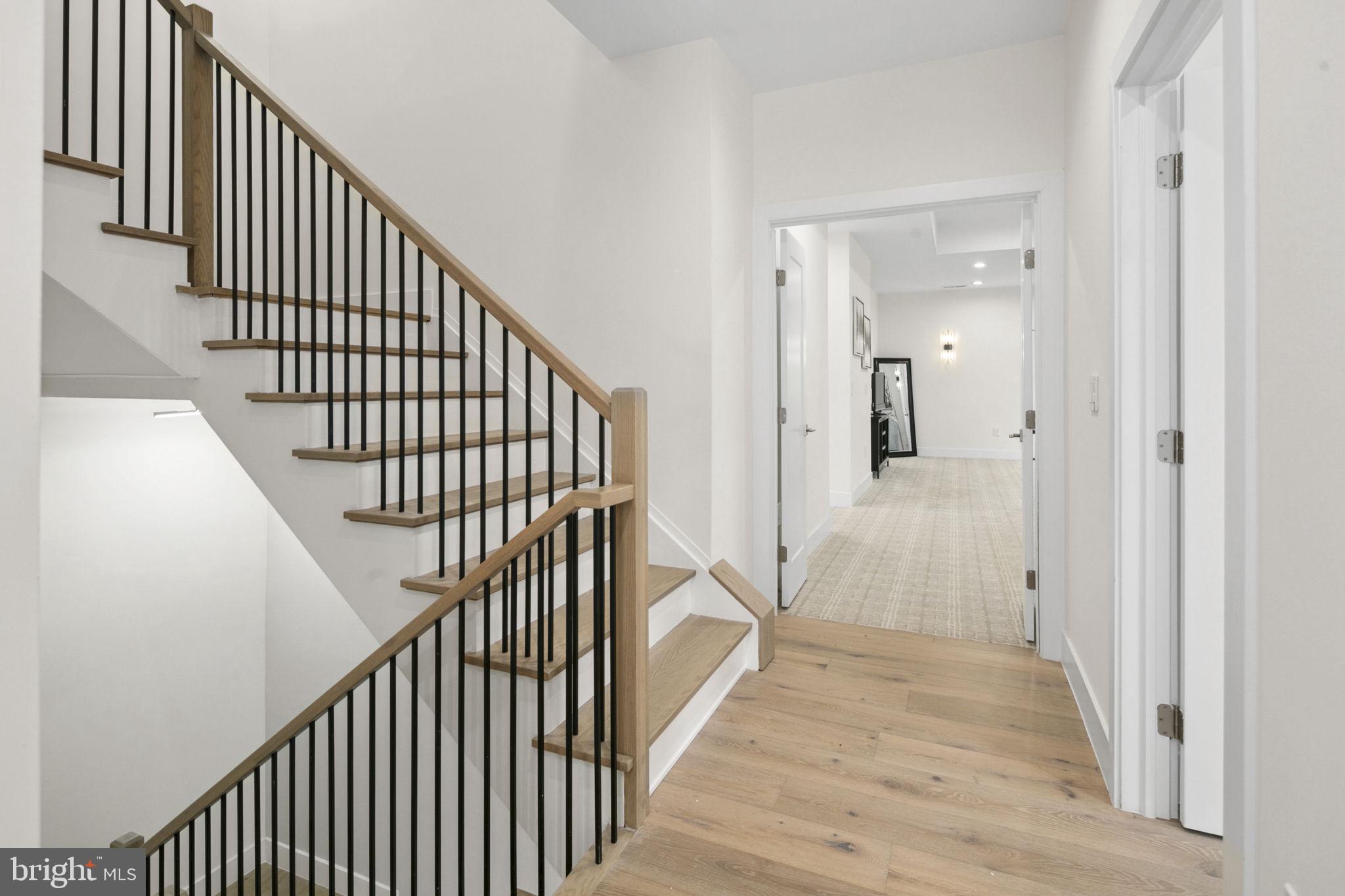 WEST VIENNA WOODS - Residential