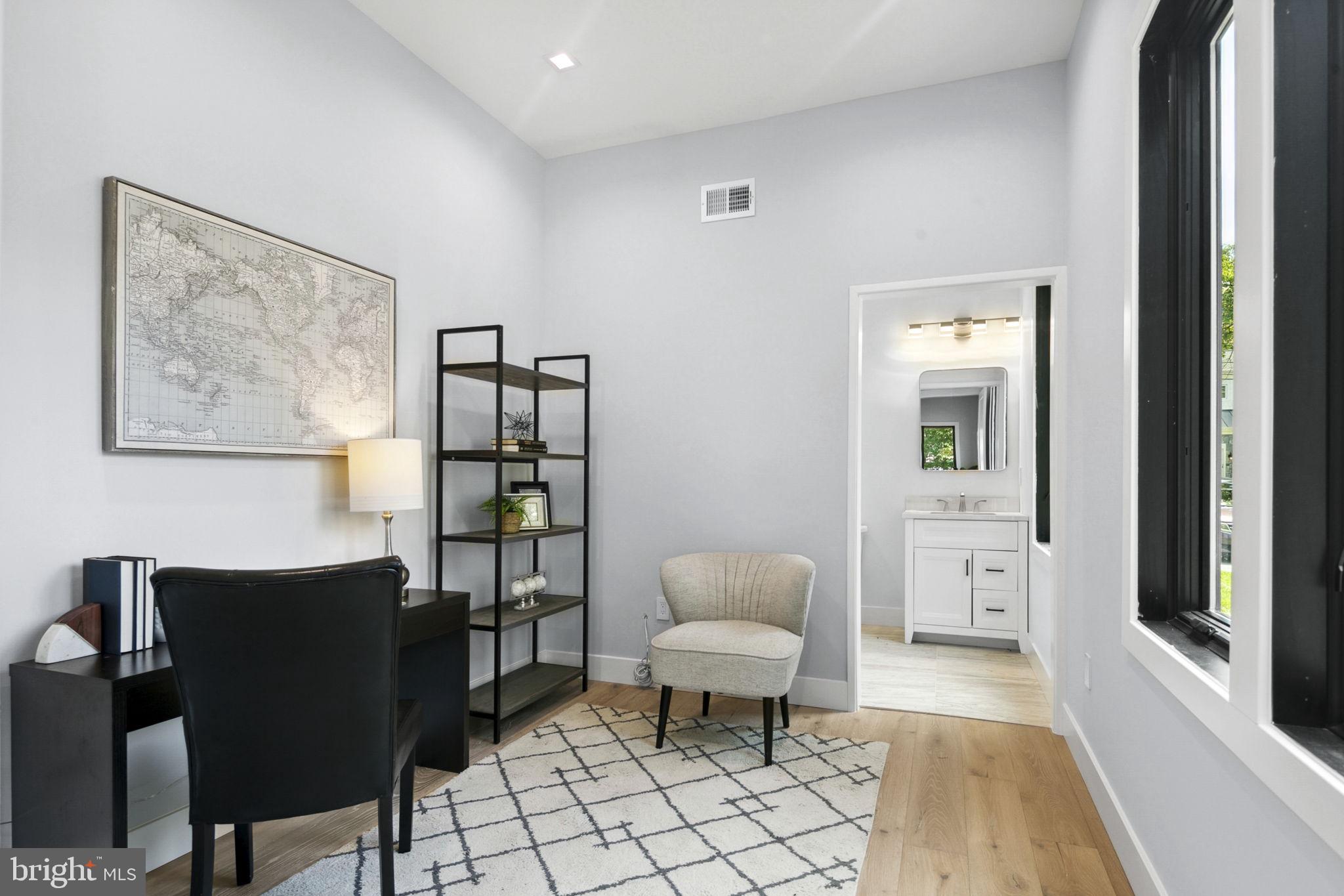 WEST VIENNA WOODS - Residential