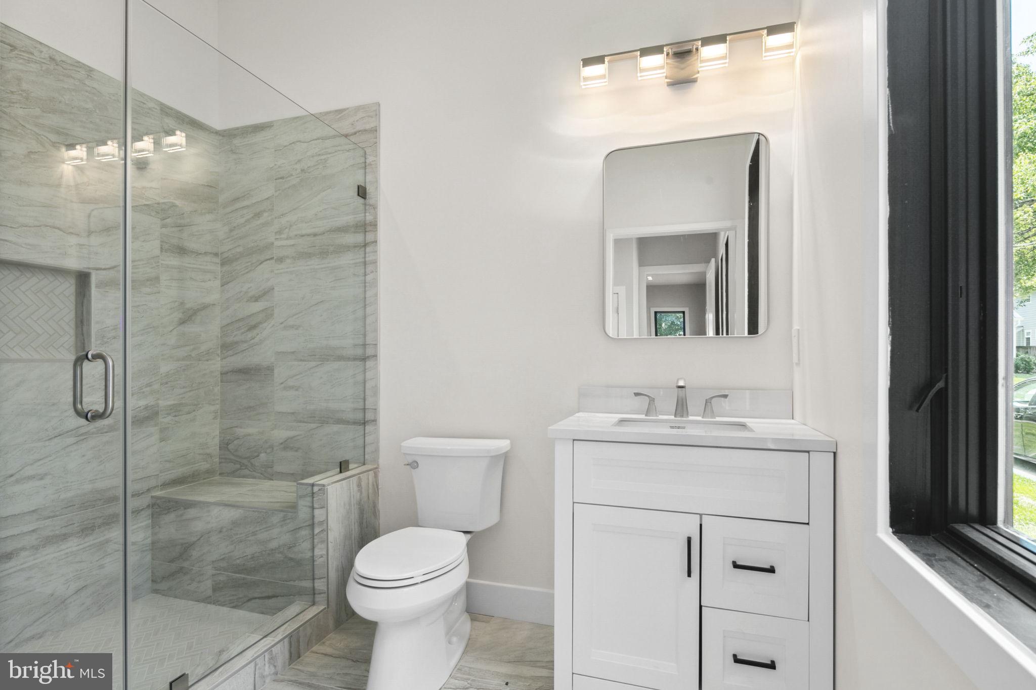 WEST VIENNA WOODS - Residential