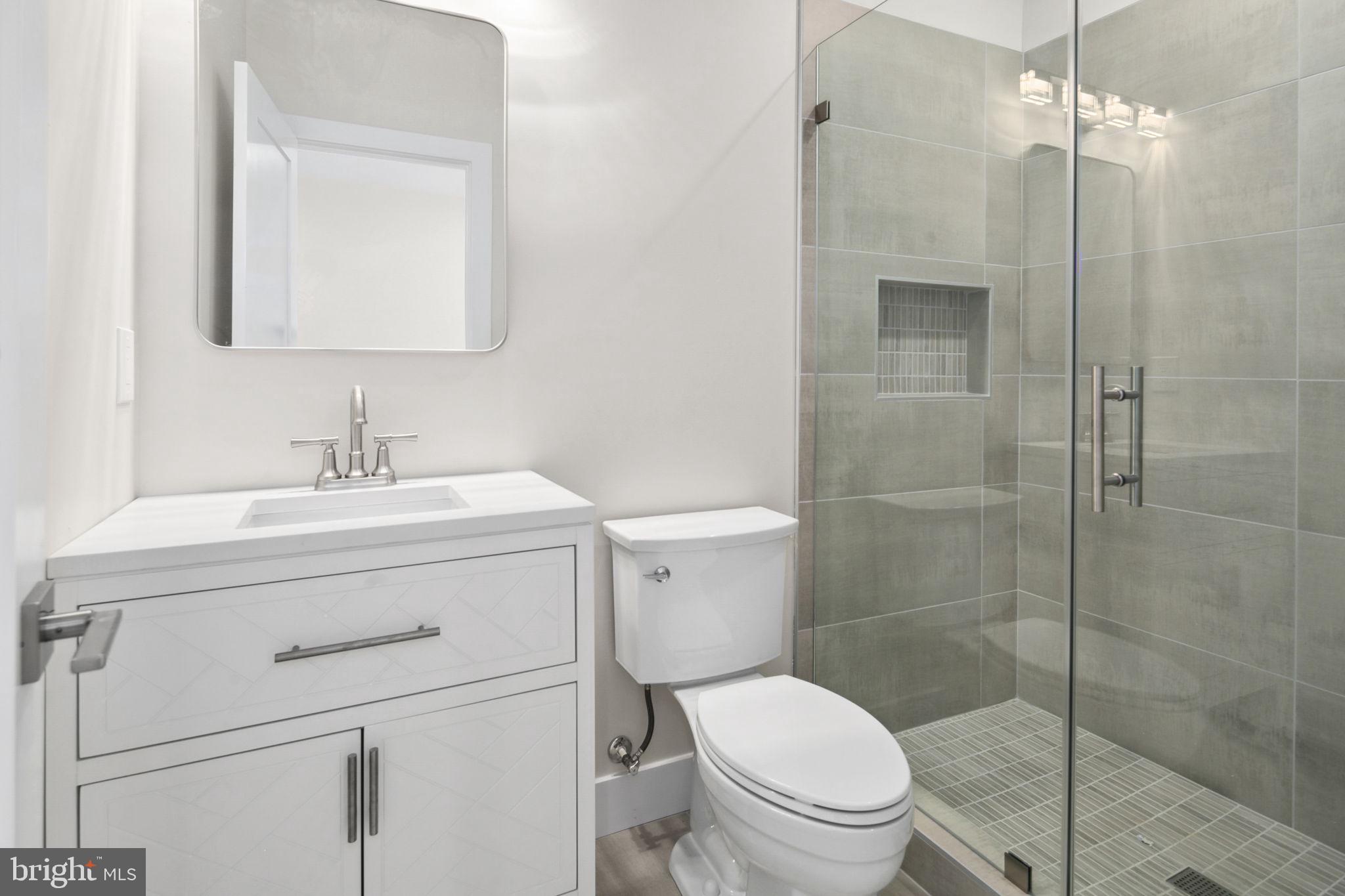 WEST VIENNA WOODS - Residential