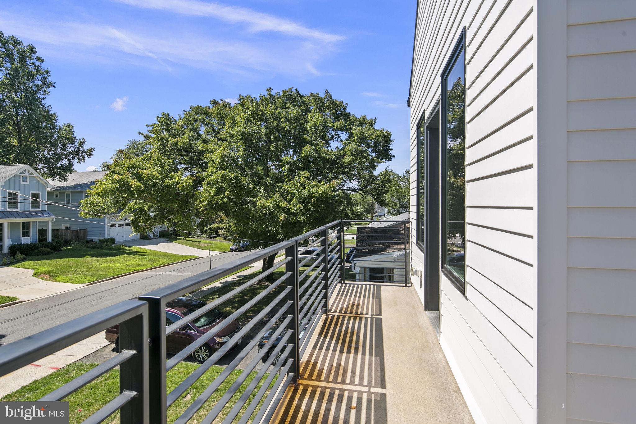 WEST VIENNA WOODS - Residential